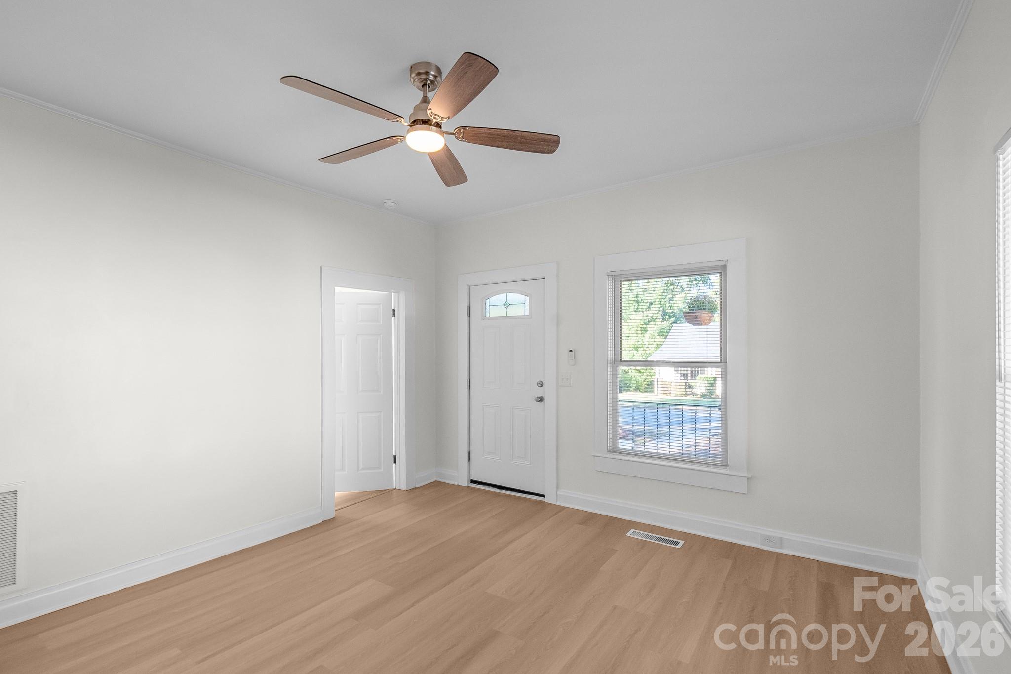 204 Pleasant Street Property Photo 4