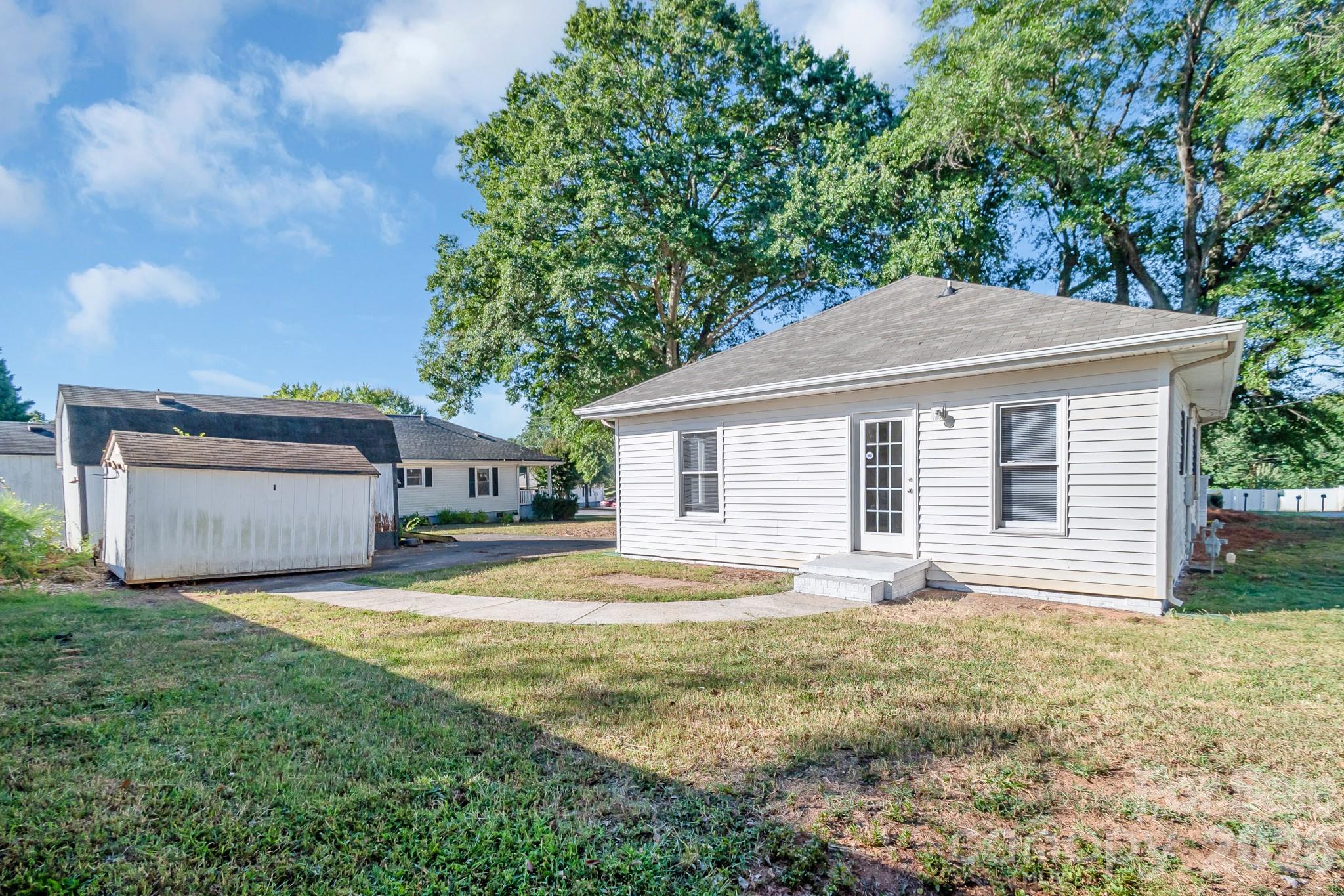 204 Pleasant Street Property Photo 18