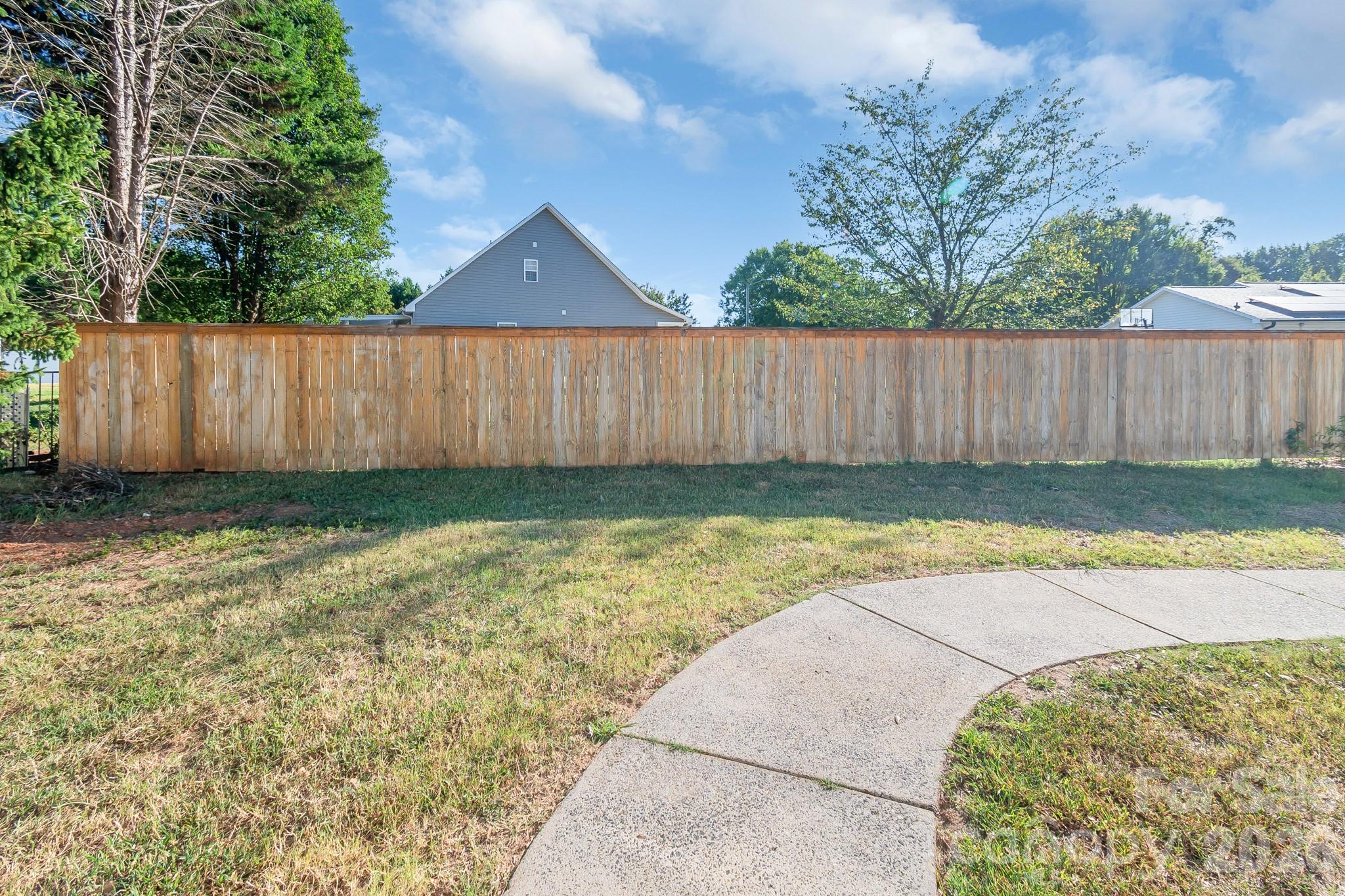 204 Pleasant Street Property Photo 19
