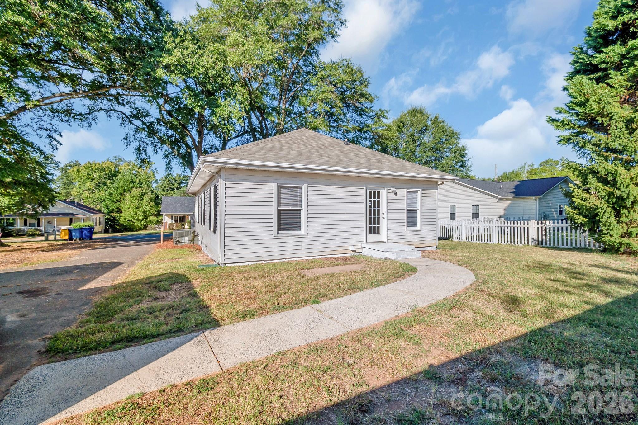 204 Pleasant Street Property Photo 26