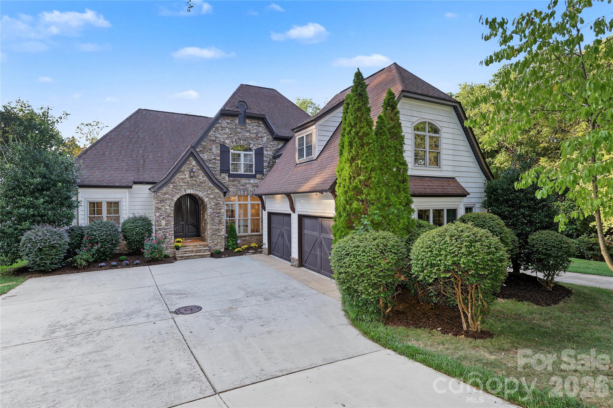 4934 Spalding Place Property Photo 1