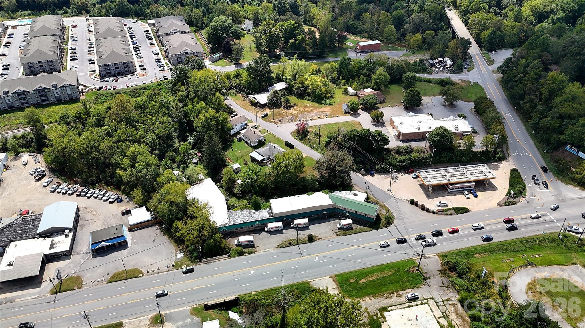 1482 Smokey Park Highway Property Photo 4