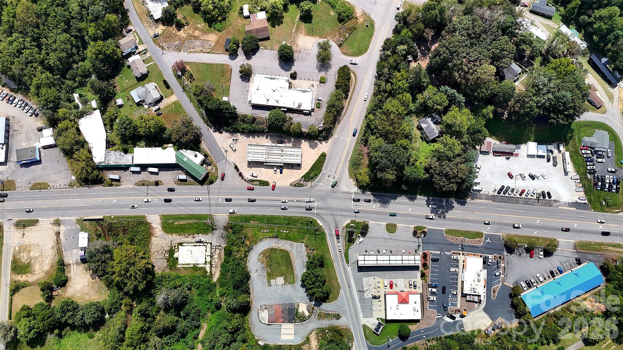1482 Smokey Park Highway Property Photo 11