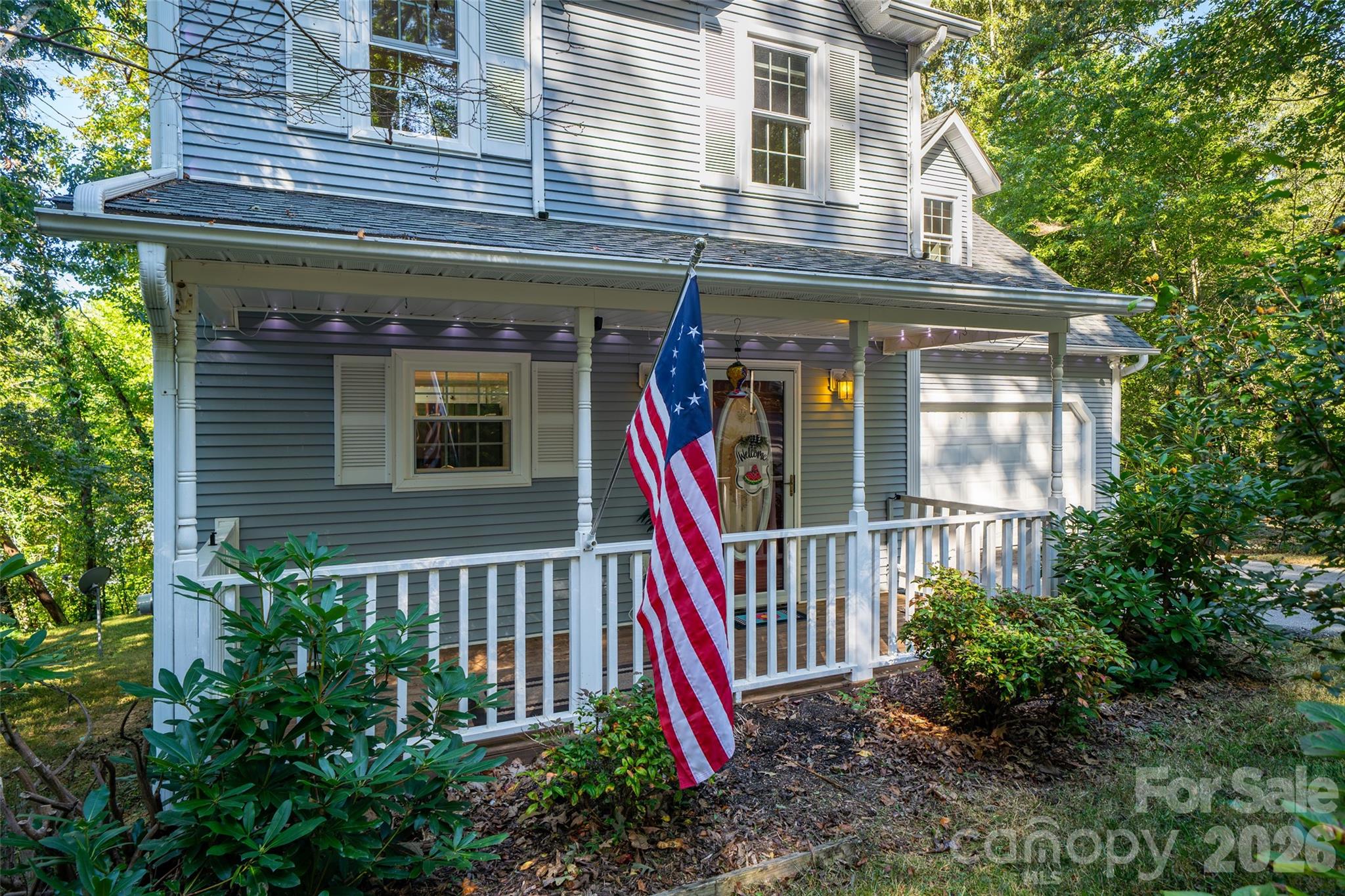 18 Friendly Way Property Photo 1