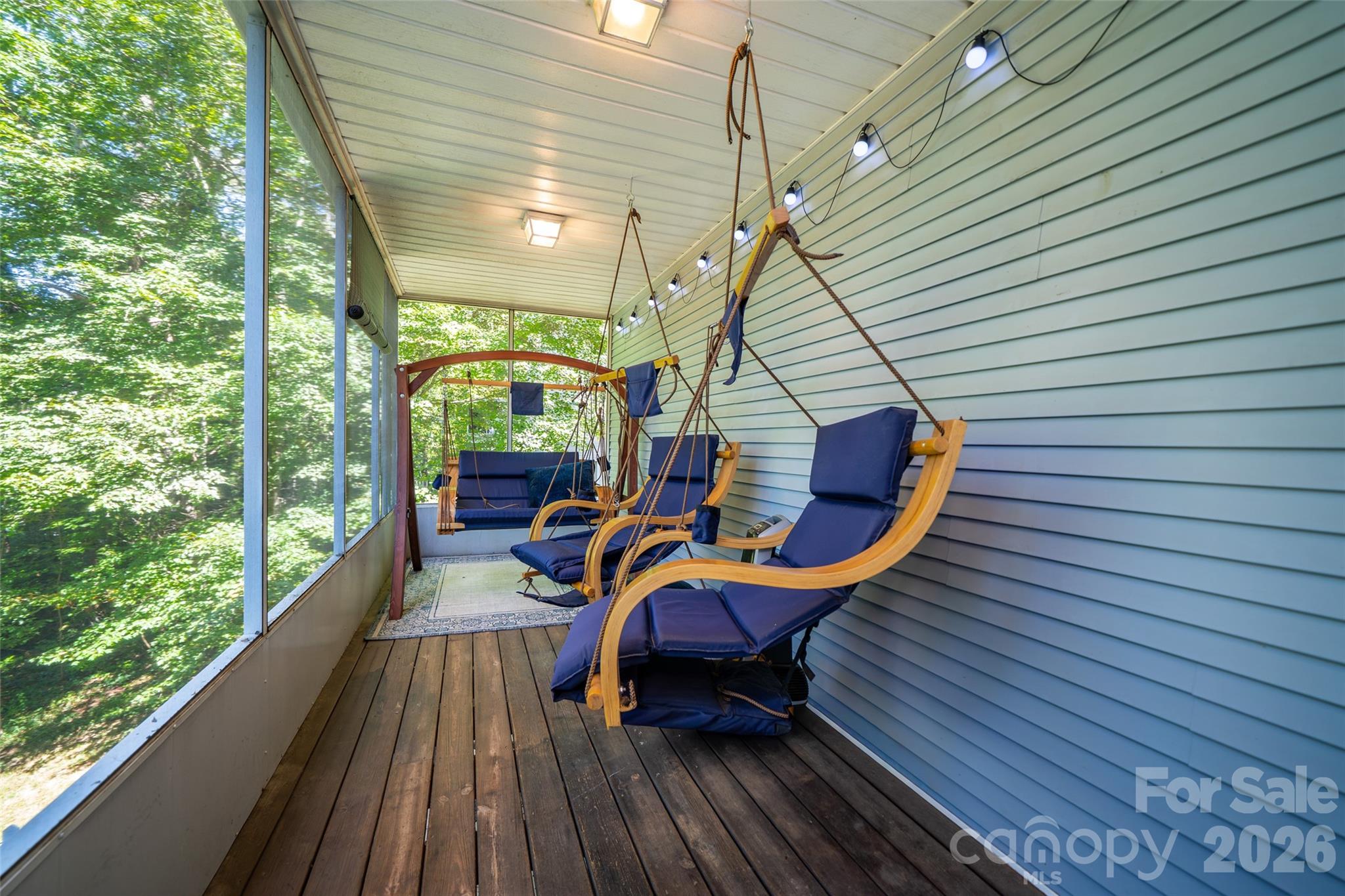 18 Friendly Way Property Photo 12