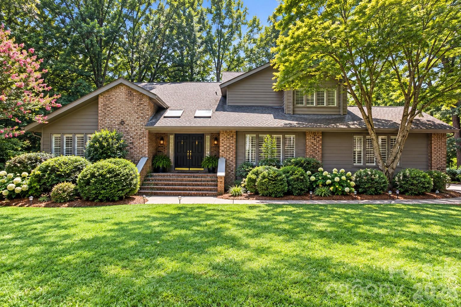 1800 Stockwell Court Property Photo 1