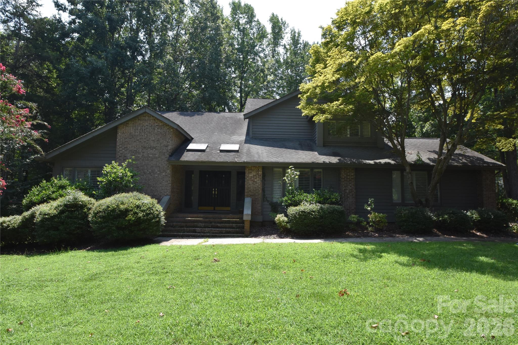 1800 Stockwell Court Property Photo 1