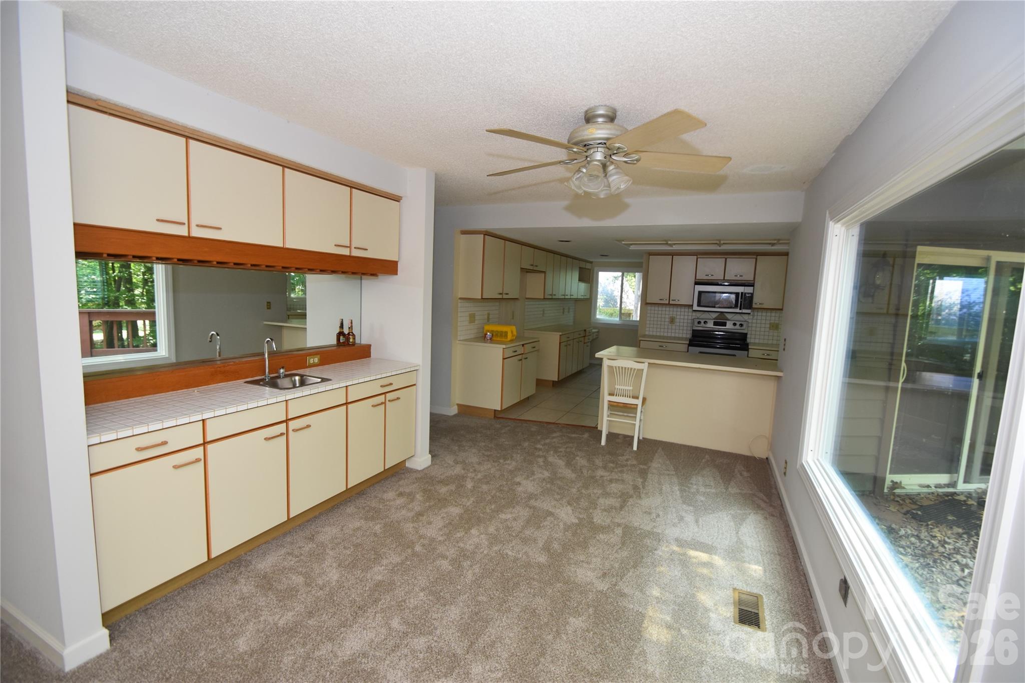 1800 Stockwell Court Property Photo 6