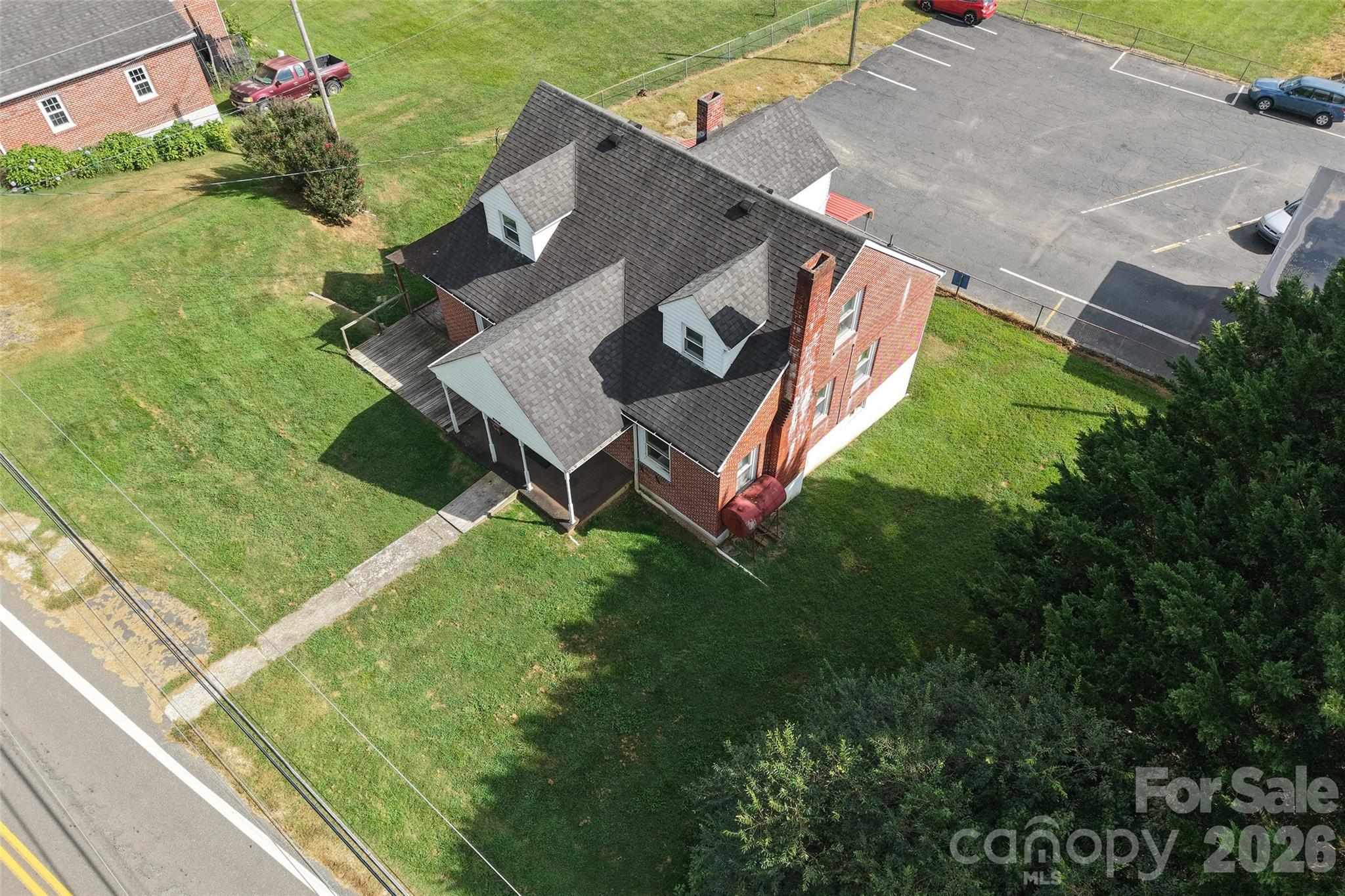 164 N Mitchell Avenue Property Photo 6