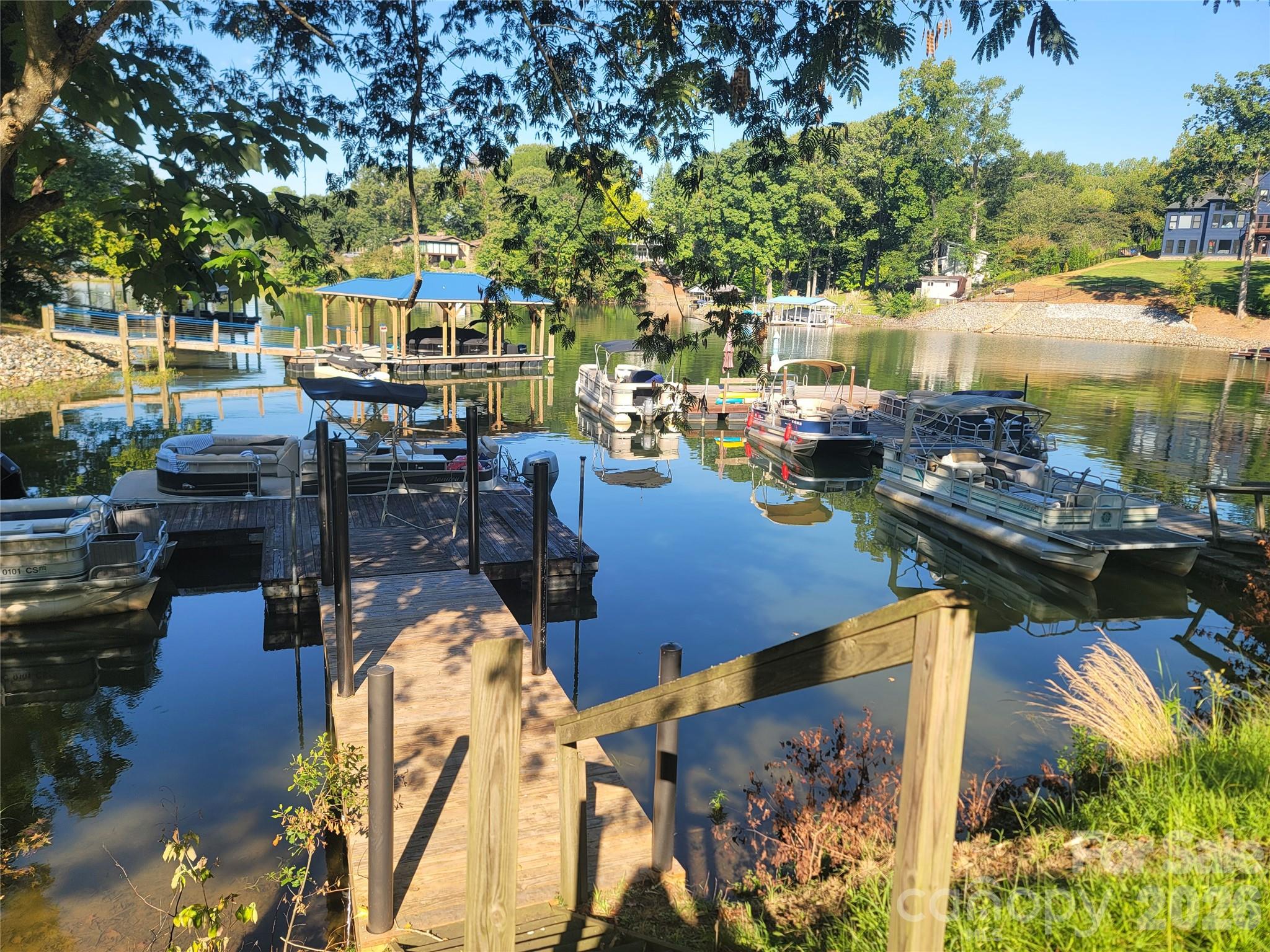 247 Spring Shore Road Property Photo 4