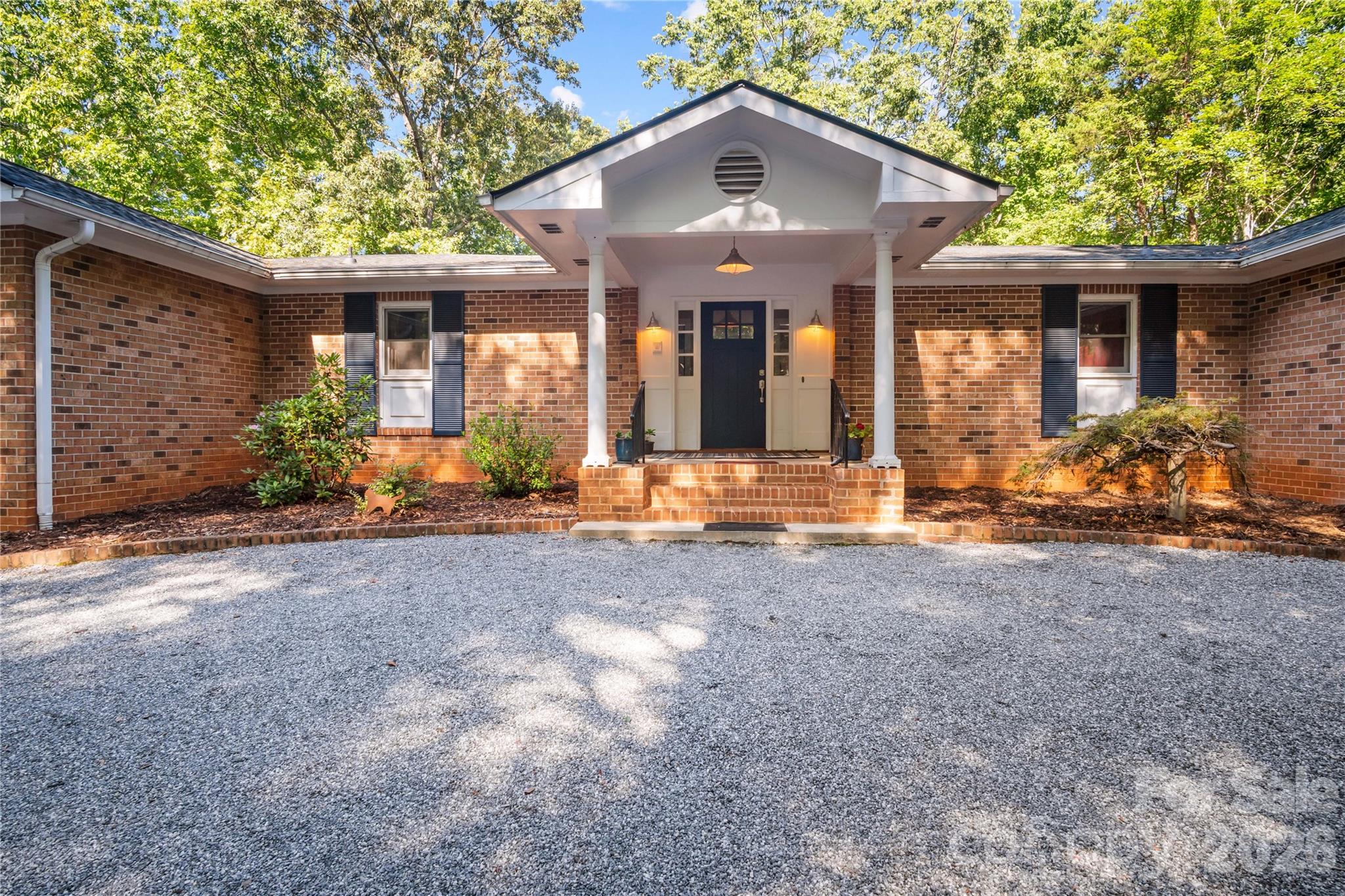 1137 Mountain Laurel Drive Property Photo 2