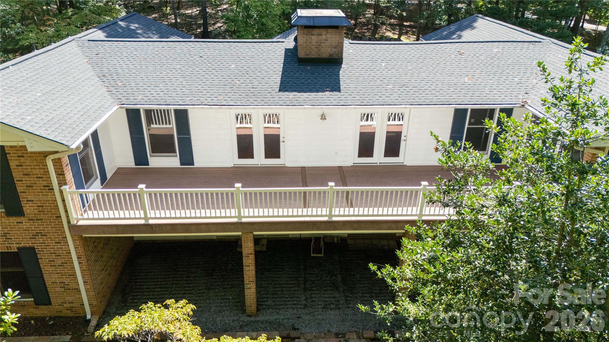 1137 Mountain Laurel Drive Property Photo 6