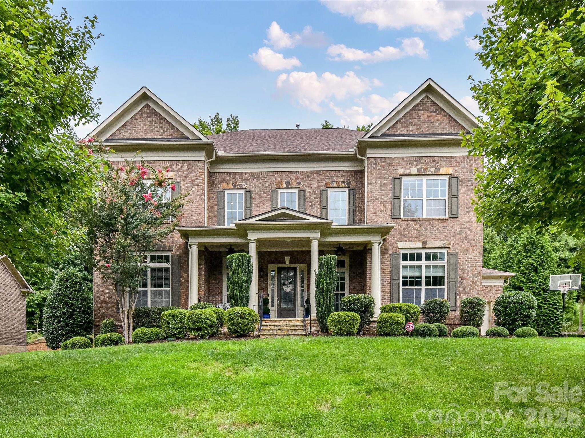 16056 Reynolds Drive Property Photo 1
