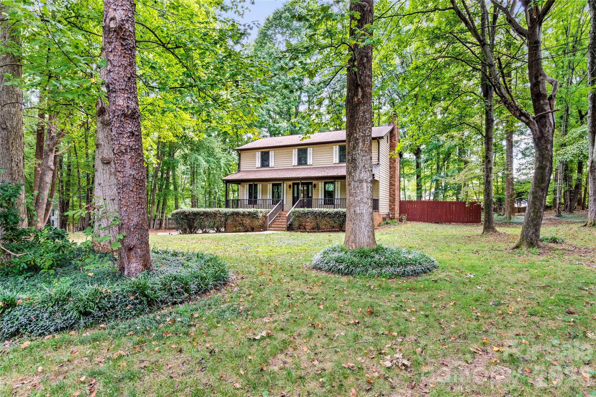 499 Reigate Drive Property Photo 1
