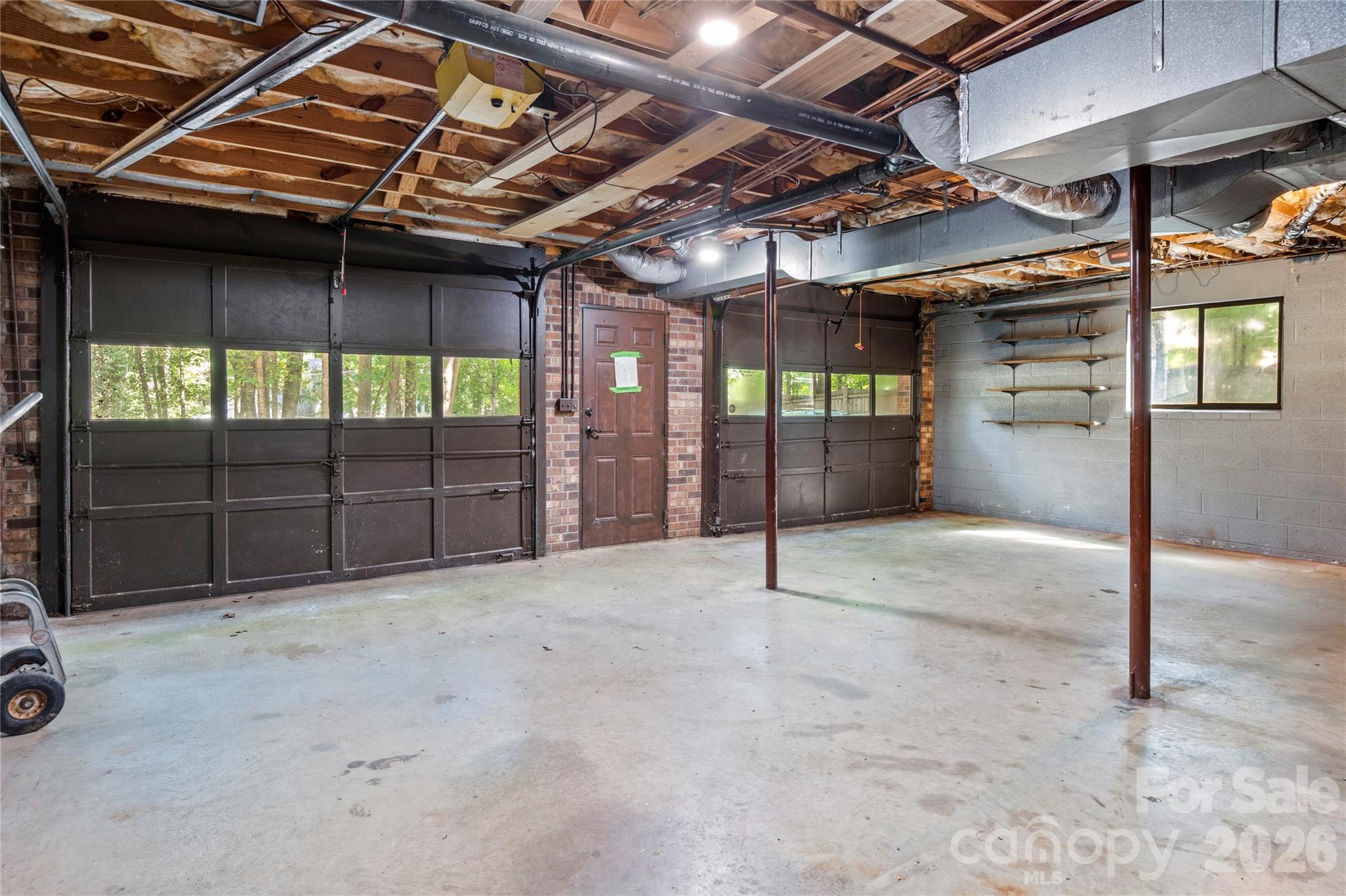 499 Reigate Drive Property Photo 35