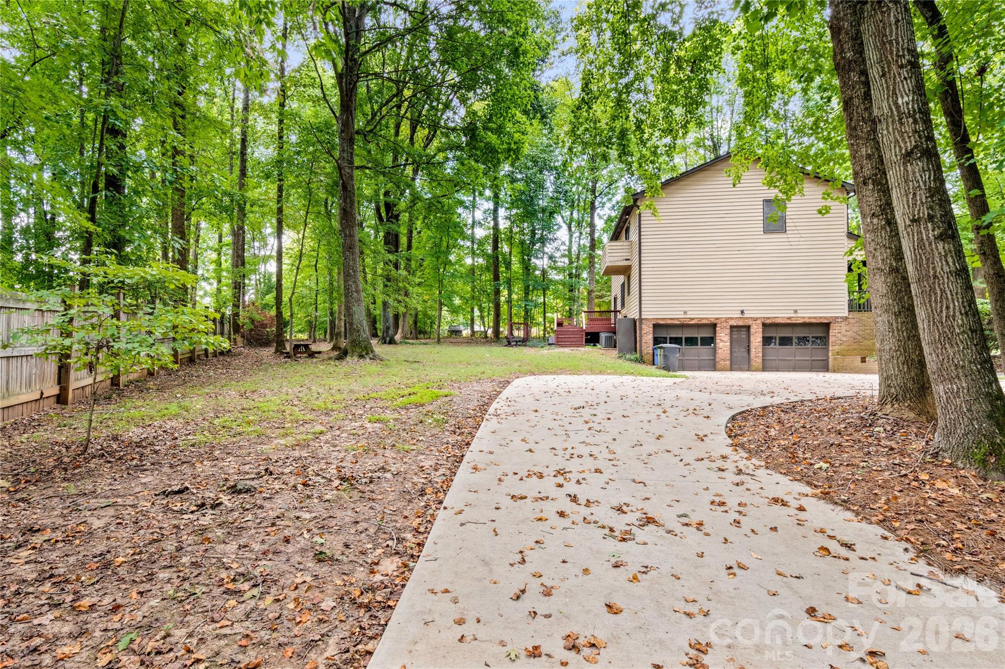 499 Reigate Drive Property Photo 39