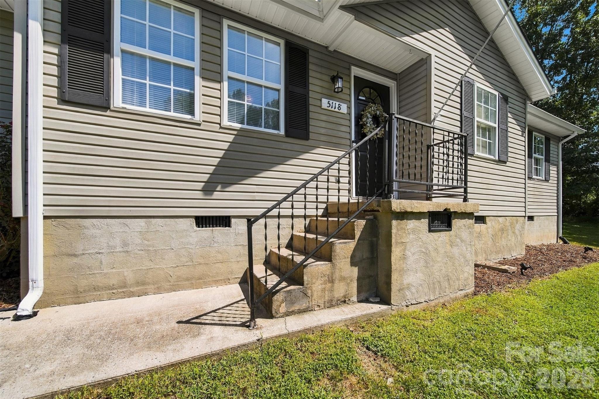 5118 W Piedmont Circle Property Photo 2