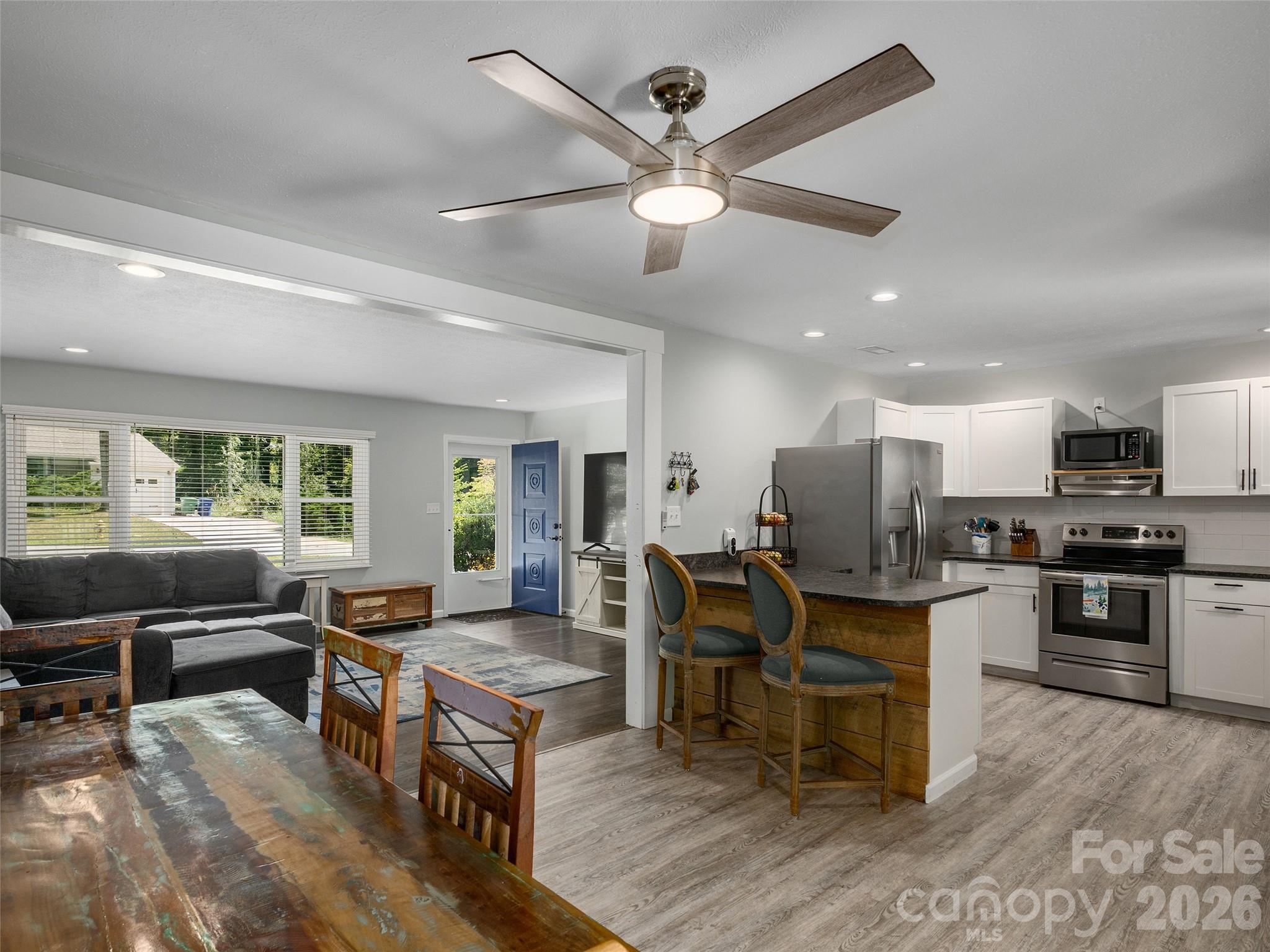 182 Locust Court Property Photo 11