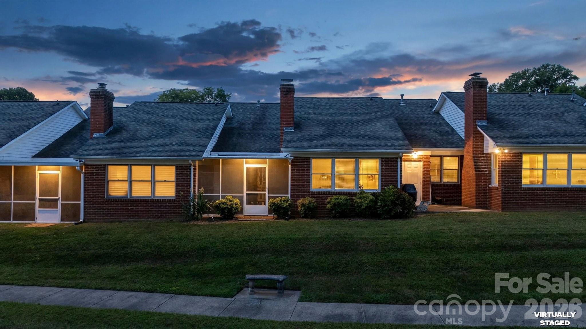 19942 Oak Leaf Circle Property Photo 24