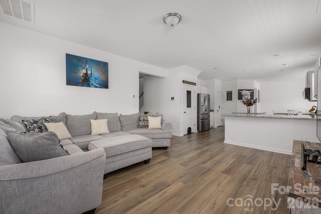 2624 Clipper Court Property Photo 8