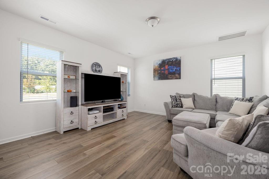 2624 Clipper Court Property Photo 9