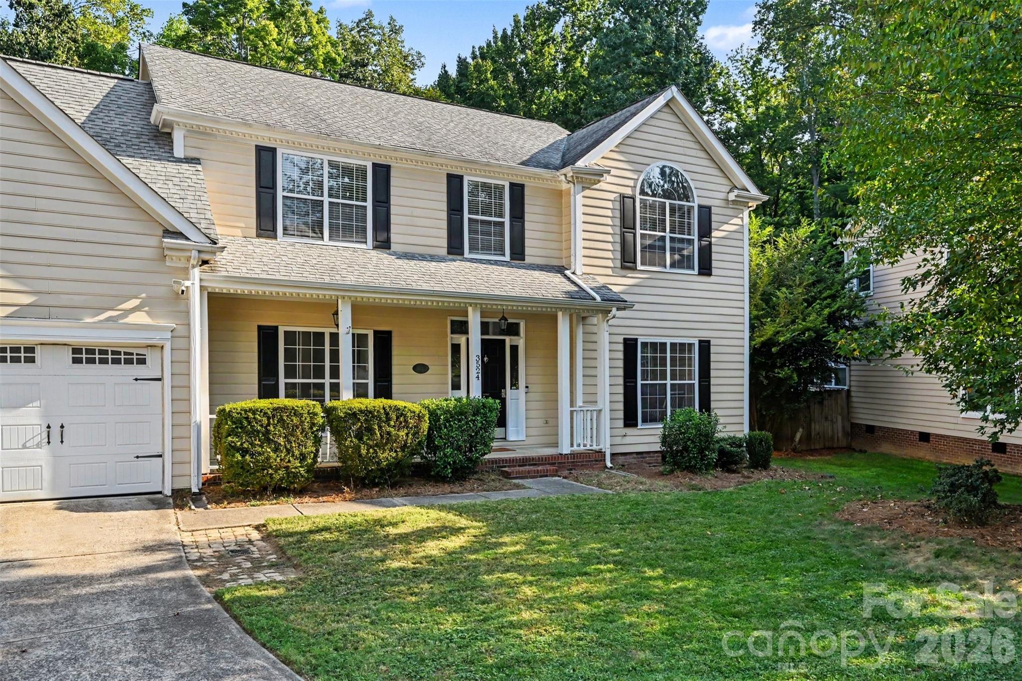 3524 Crescent Knoll Drive Property Photo 3