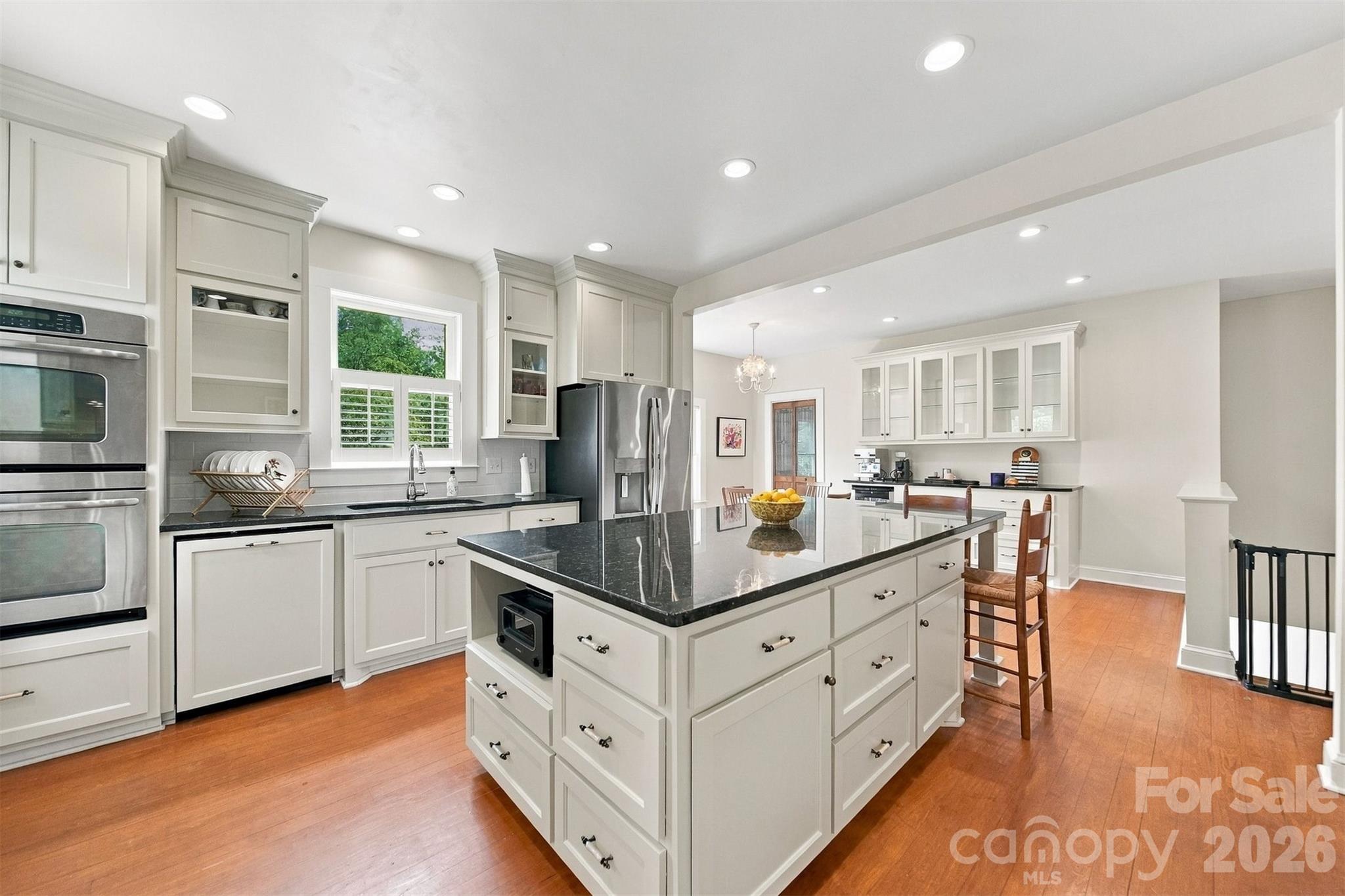 364 6th Street Property Photo 14