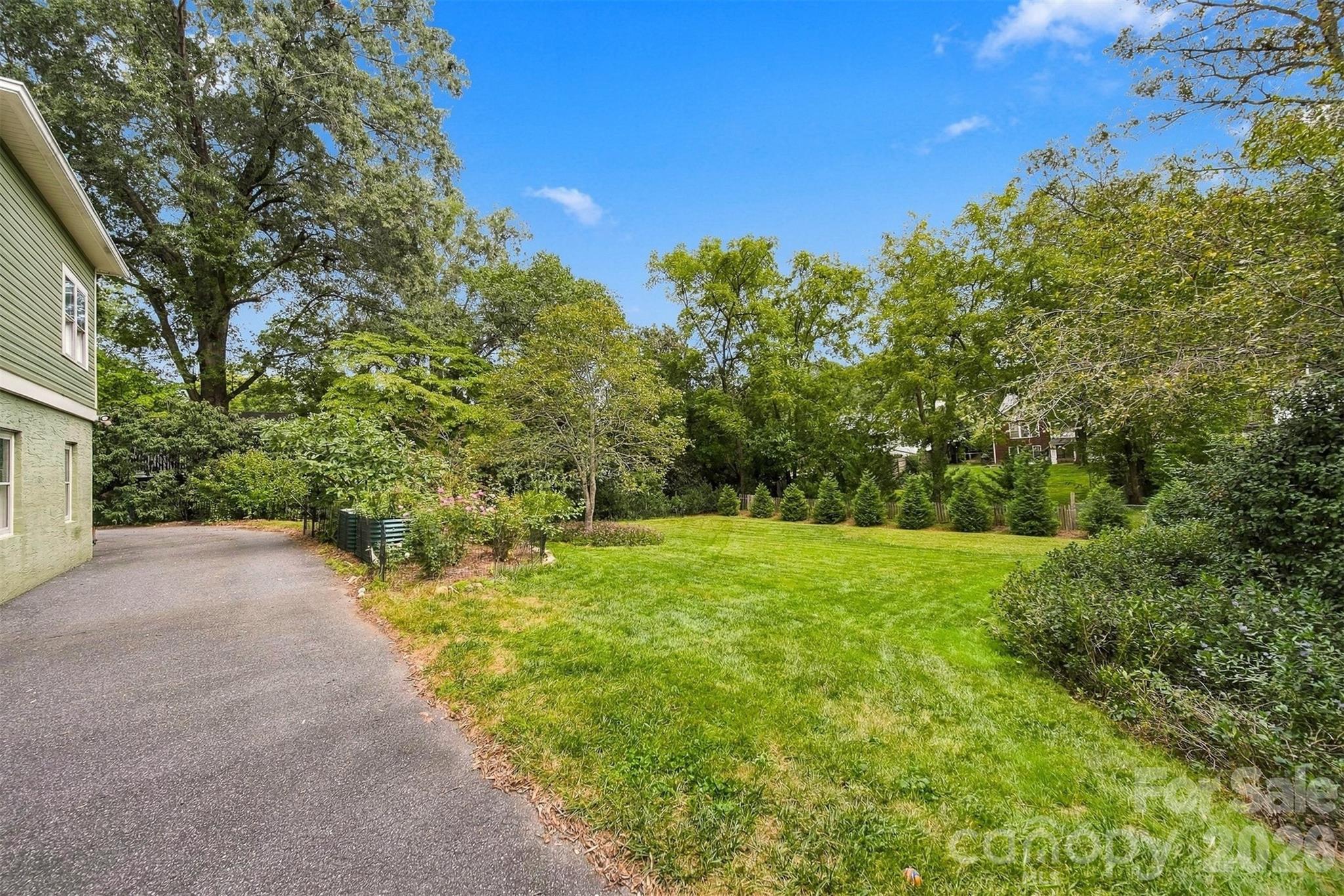 364 6th Street Property Photo 40