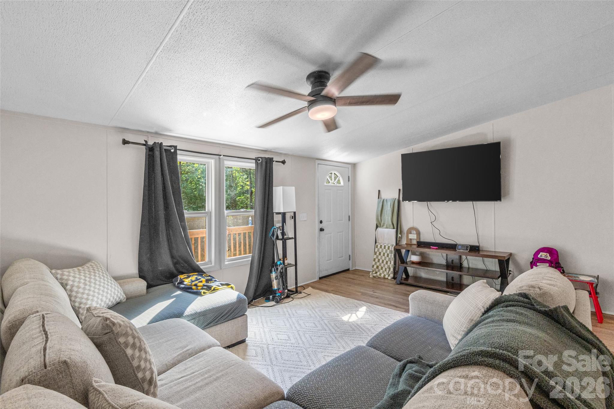 4756 Sierra Drive Property Photo 10