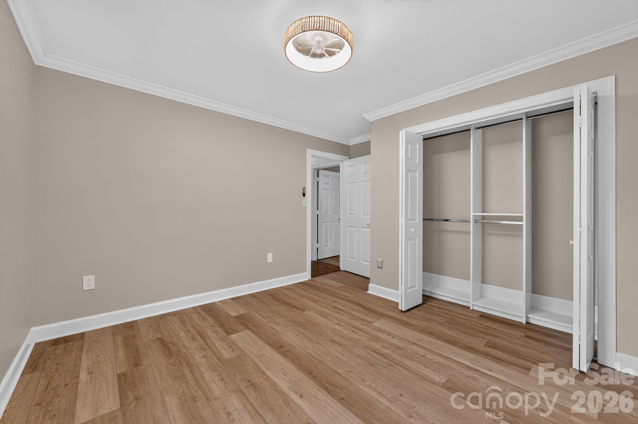 3517 Honeysuckle Drive Property Photo 16
