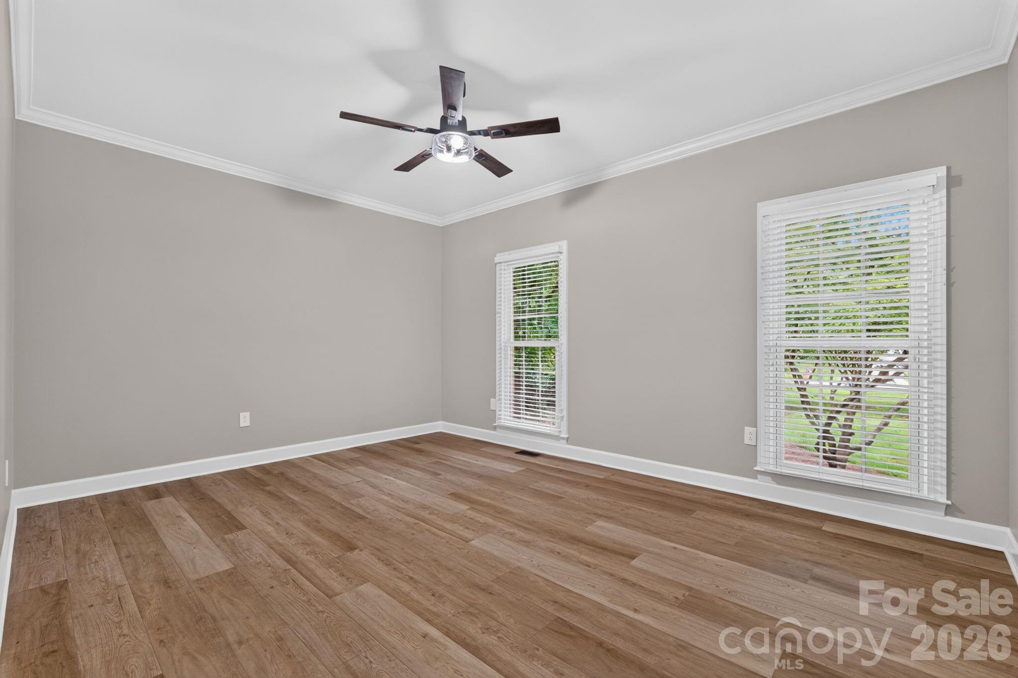 3517 Honeysuckle Drive Property Photo 18