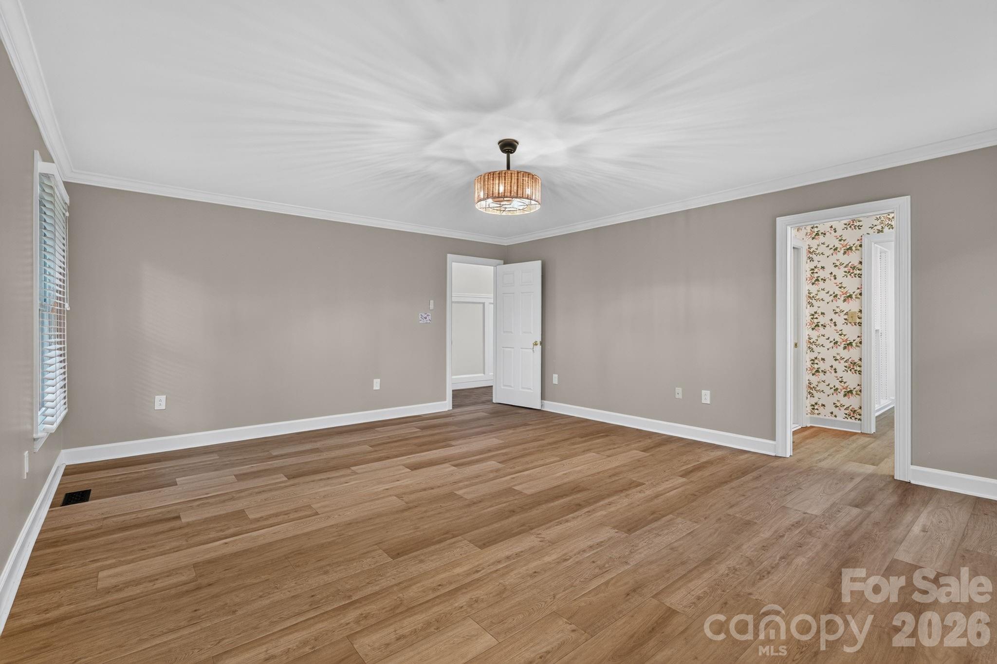 3517 Honeysuckle Drive Property Photo 19