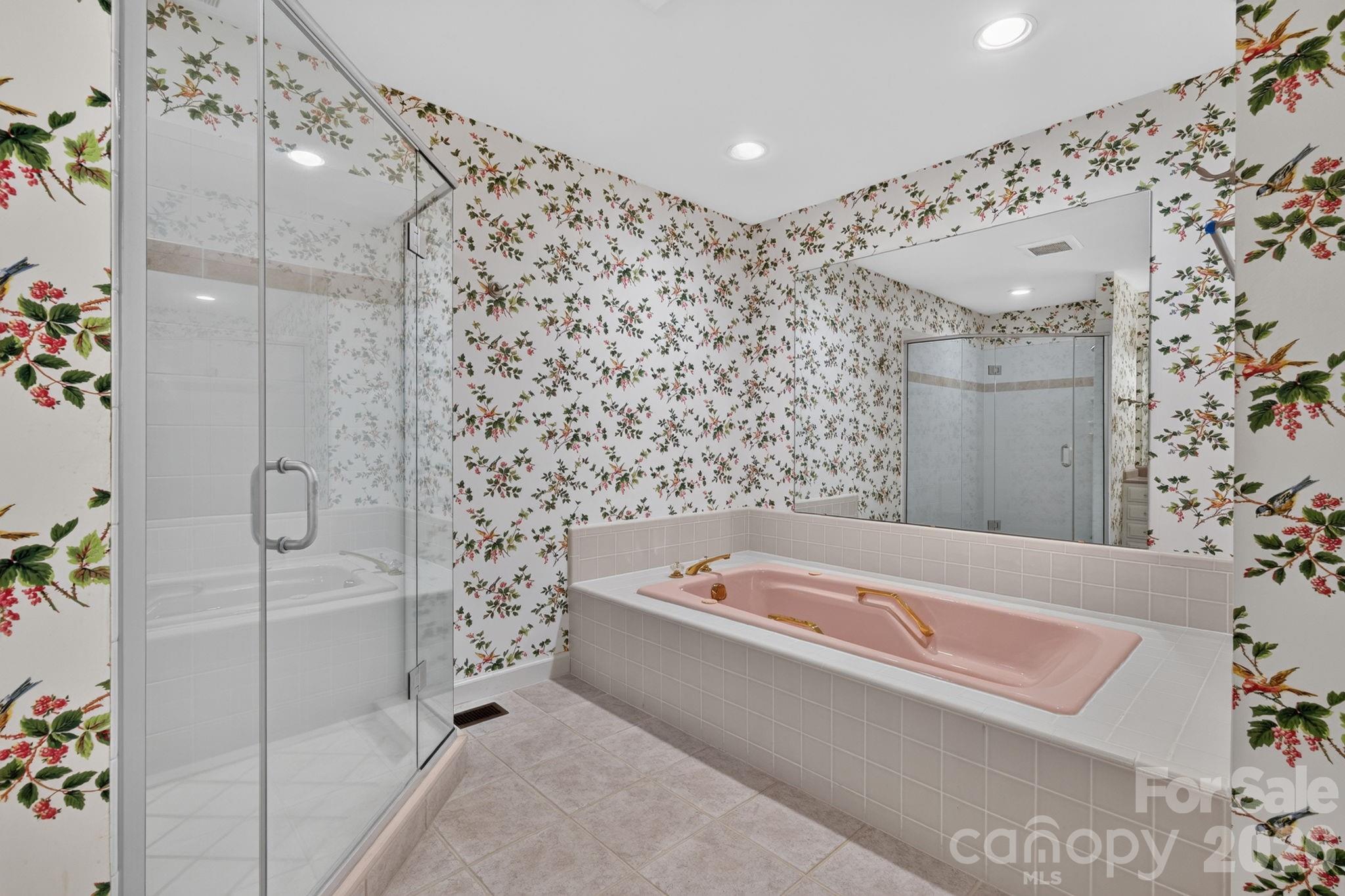 3517 Honeysuckle Drive Property Photo 22