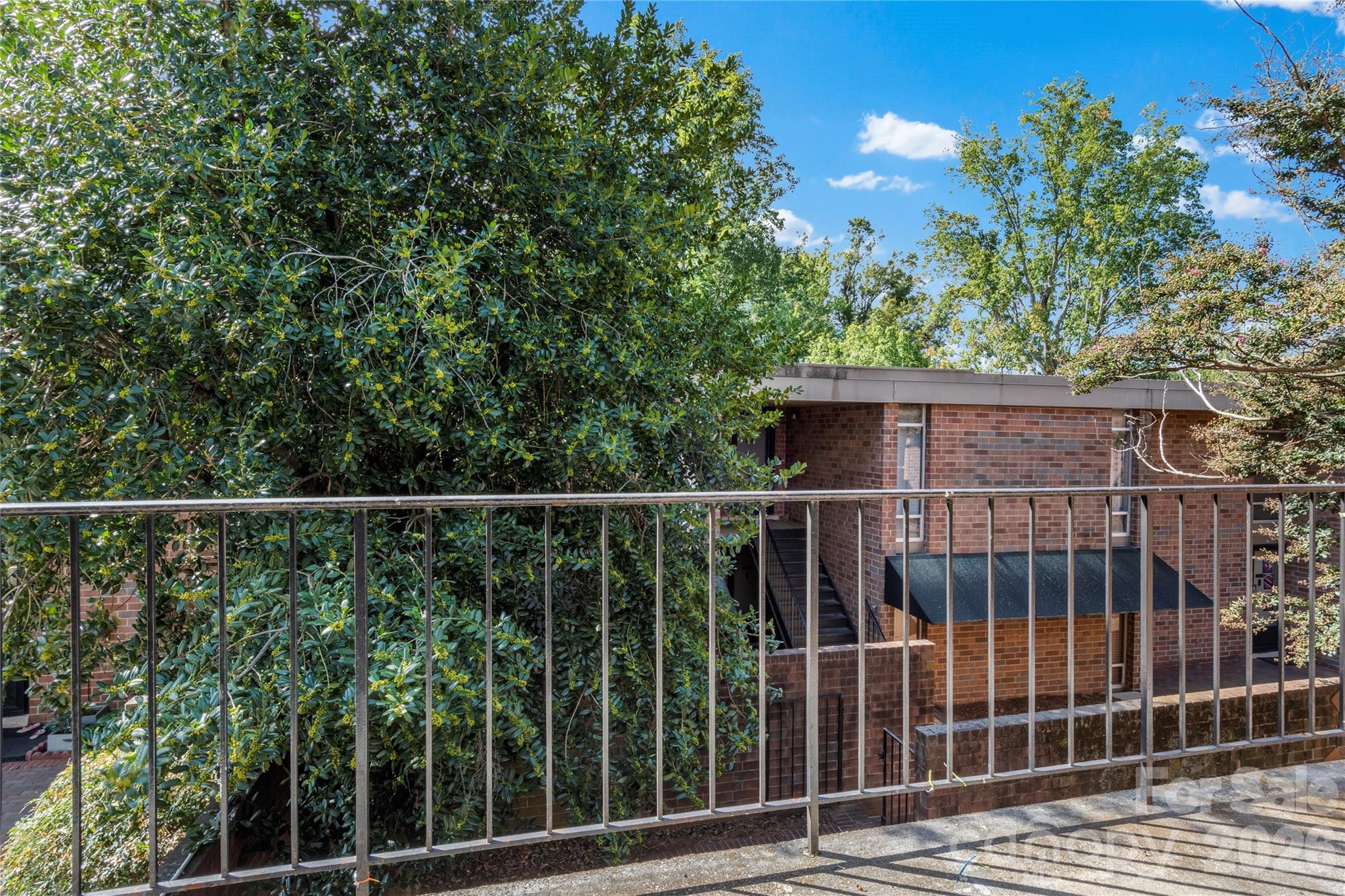 1805 S Hawthorne Road Property Photo 22