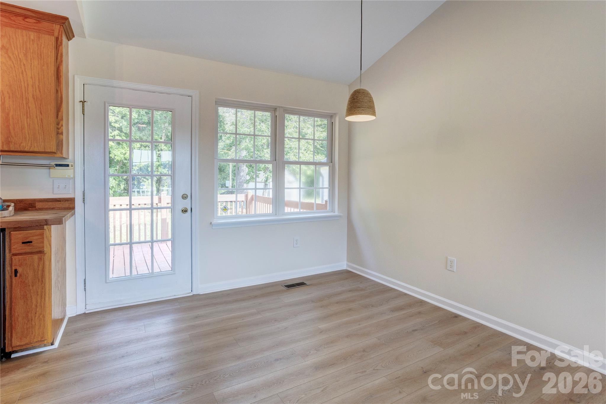 1209 Moss Acres Court Property Photo 11