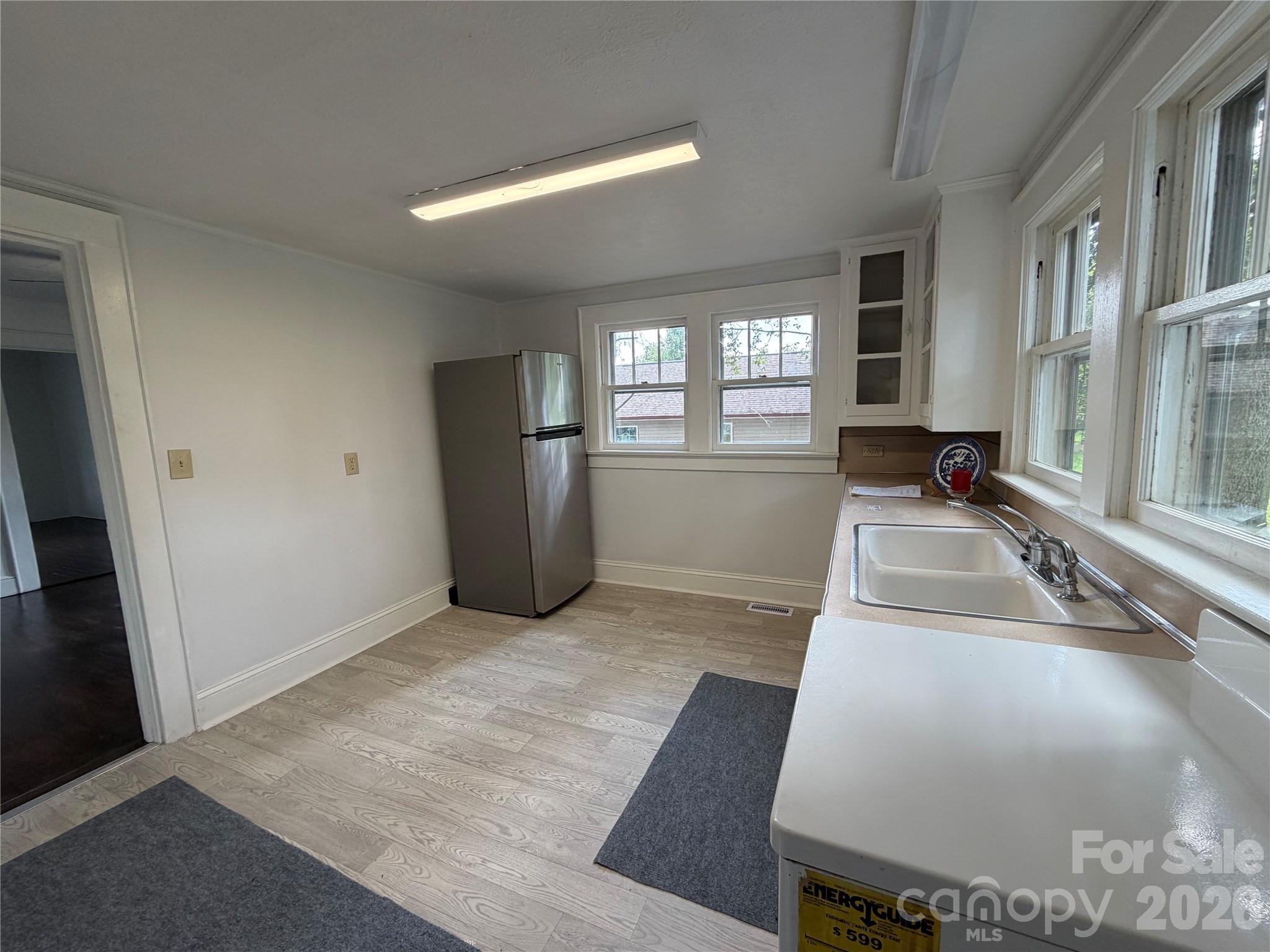 142 26th Street Property Photo 6
