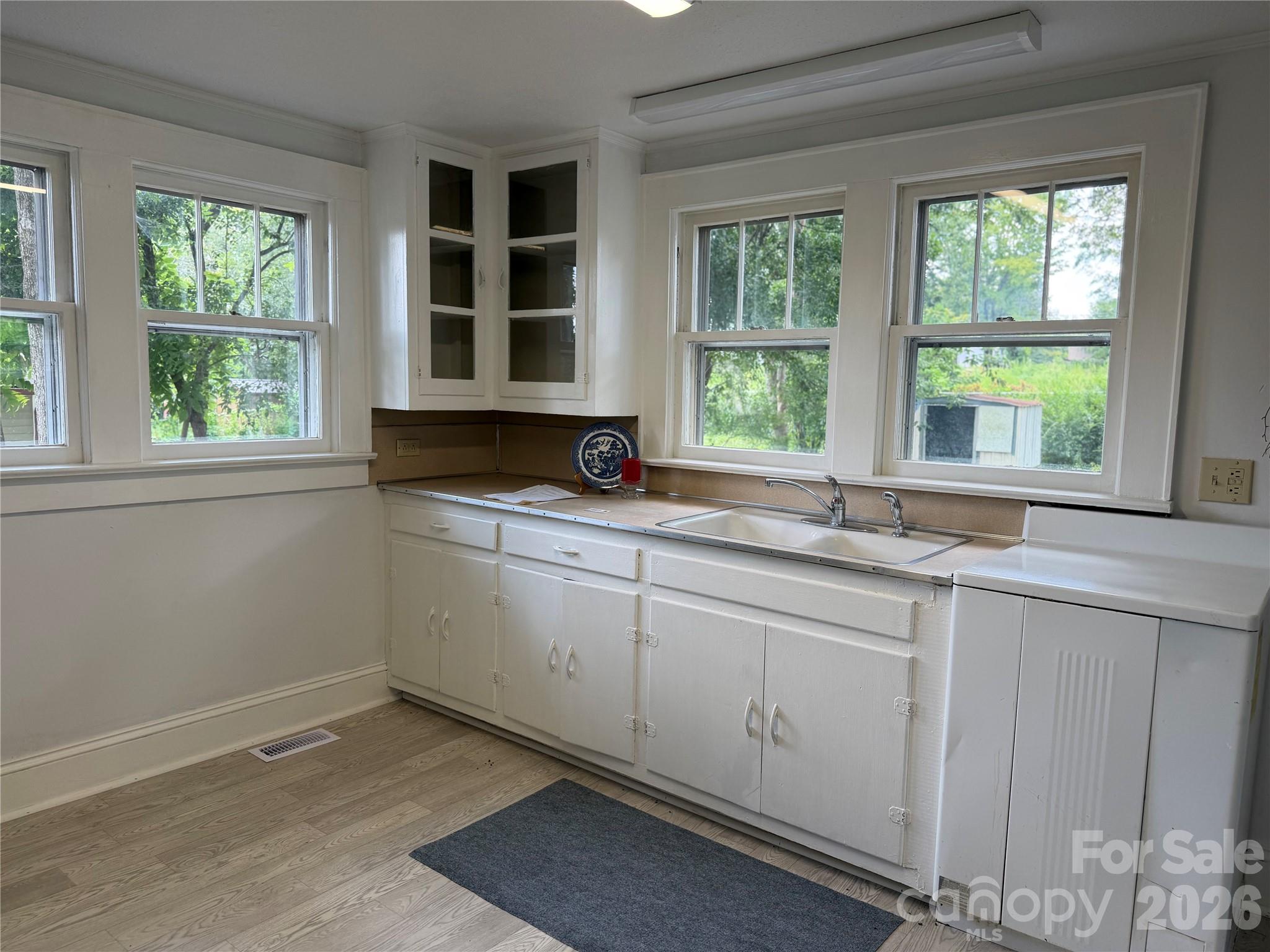 142 26th Street Property Photo 8