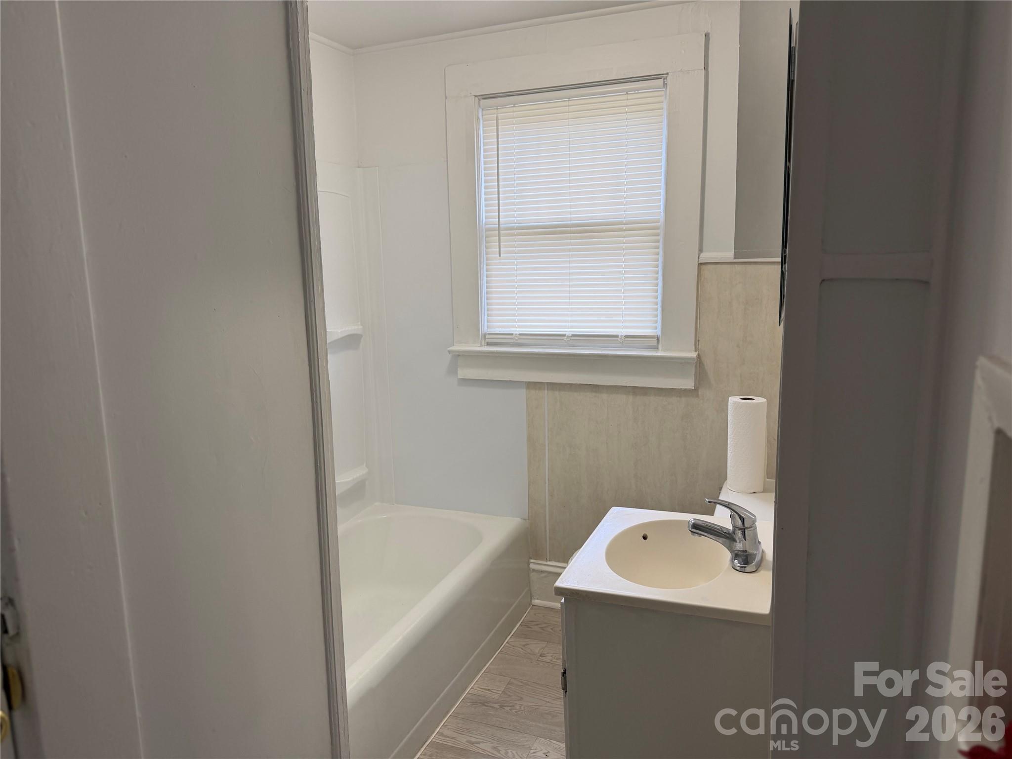 142 26th Street Property Photo 9