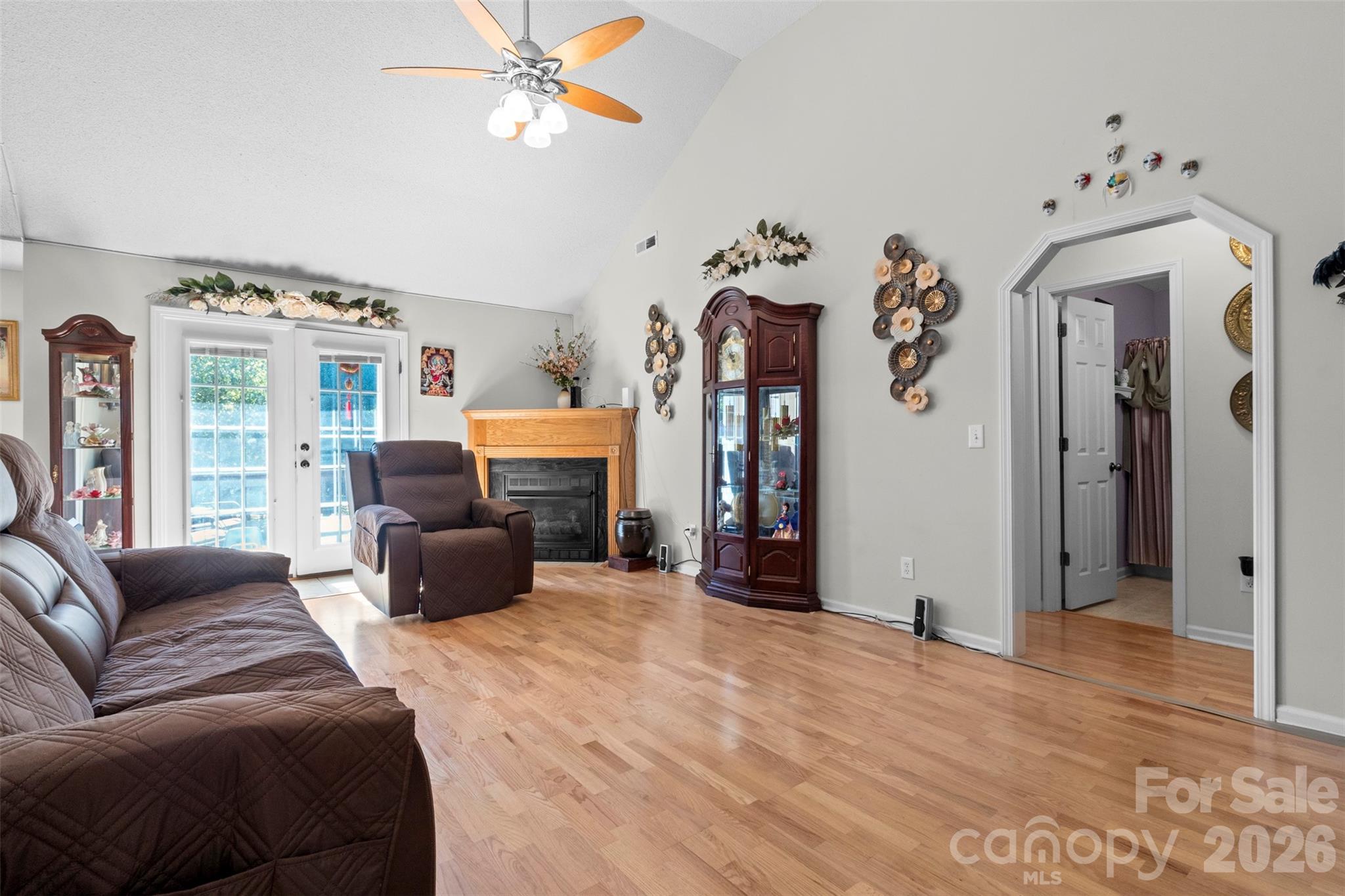 3110 Tamarah Way Property Photo 5
