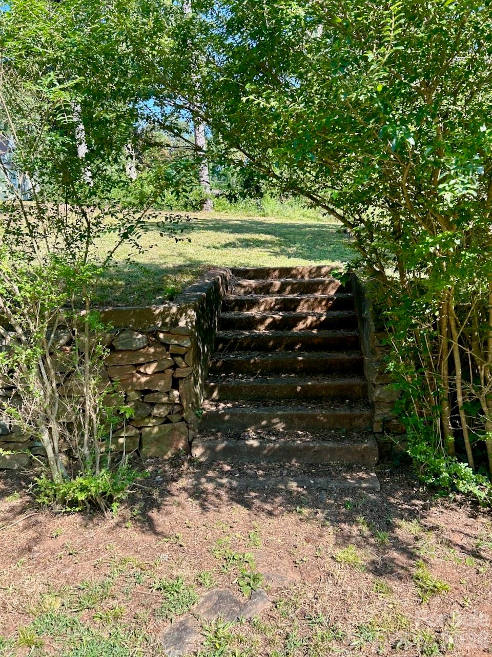 130 School Drive Property Photo 30