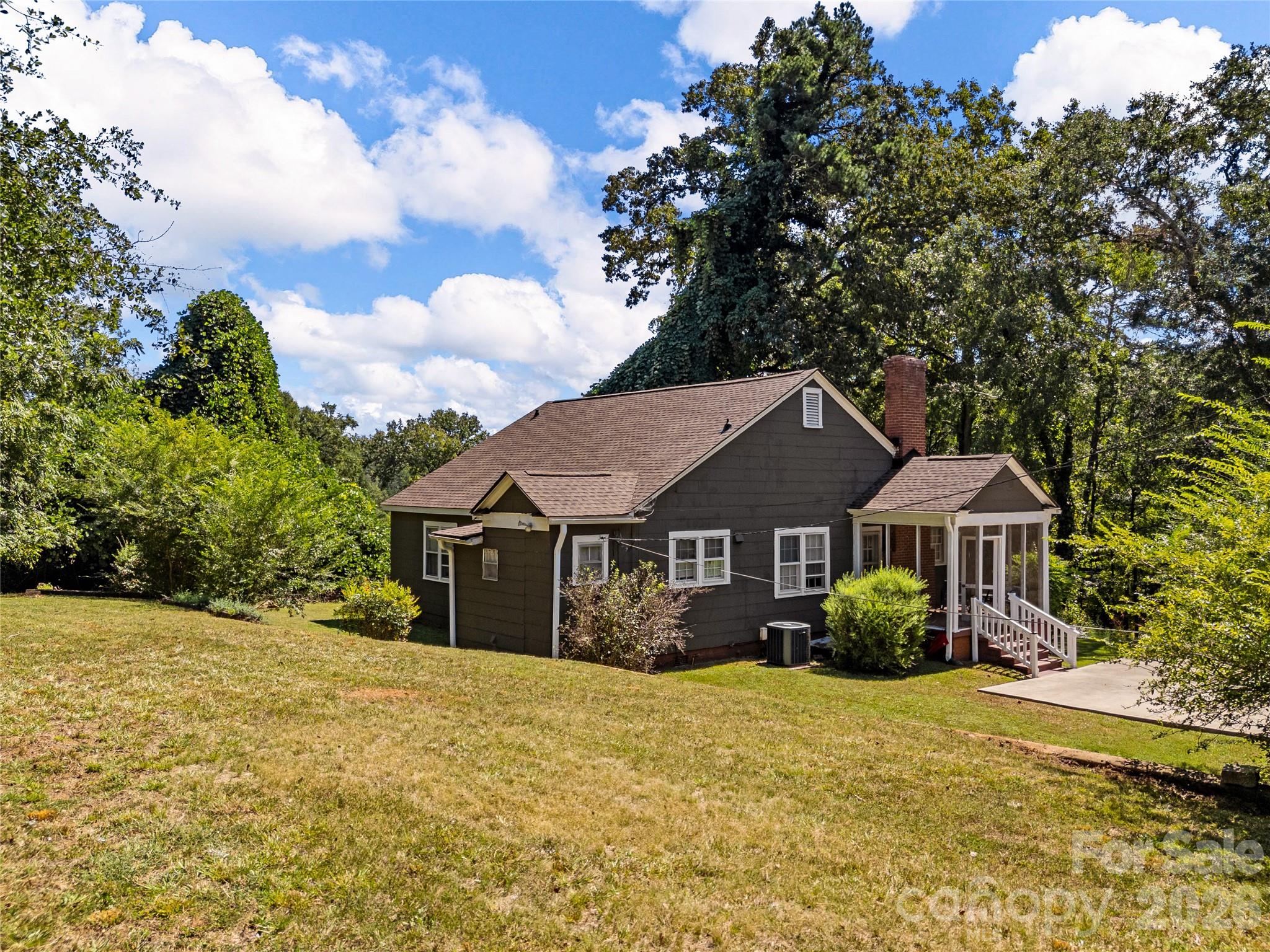 130 School Drive Property Photo 35