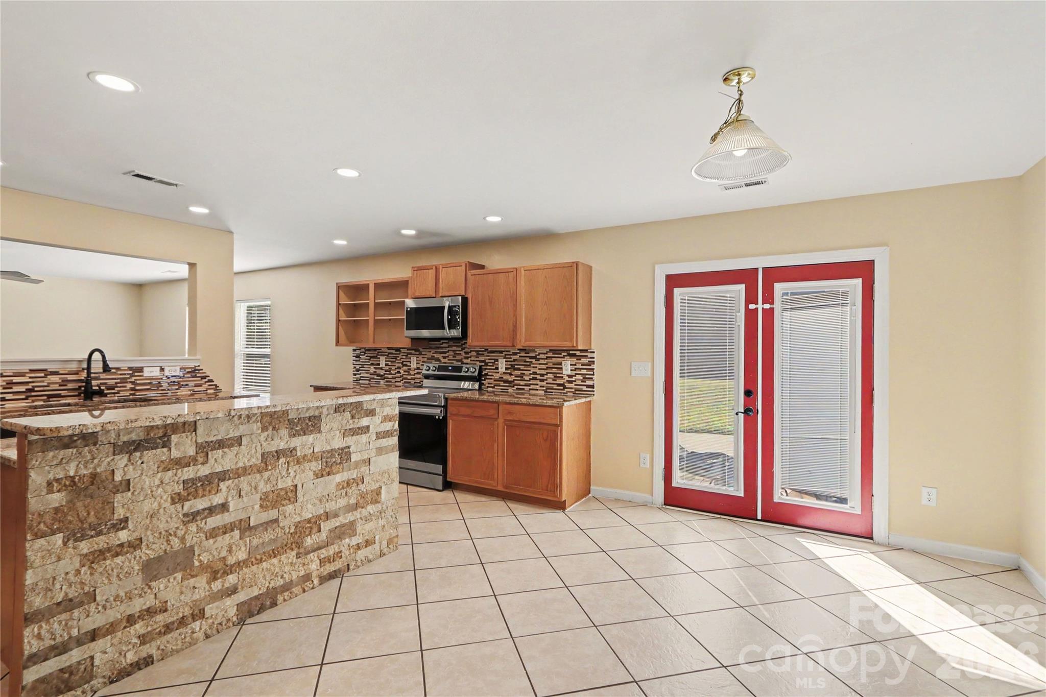 4423604 Property Photo 14