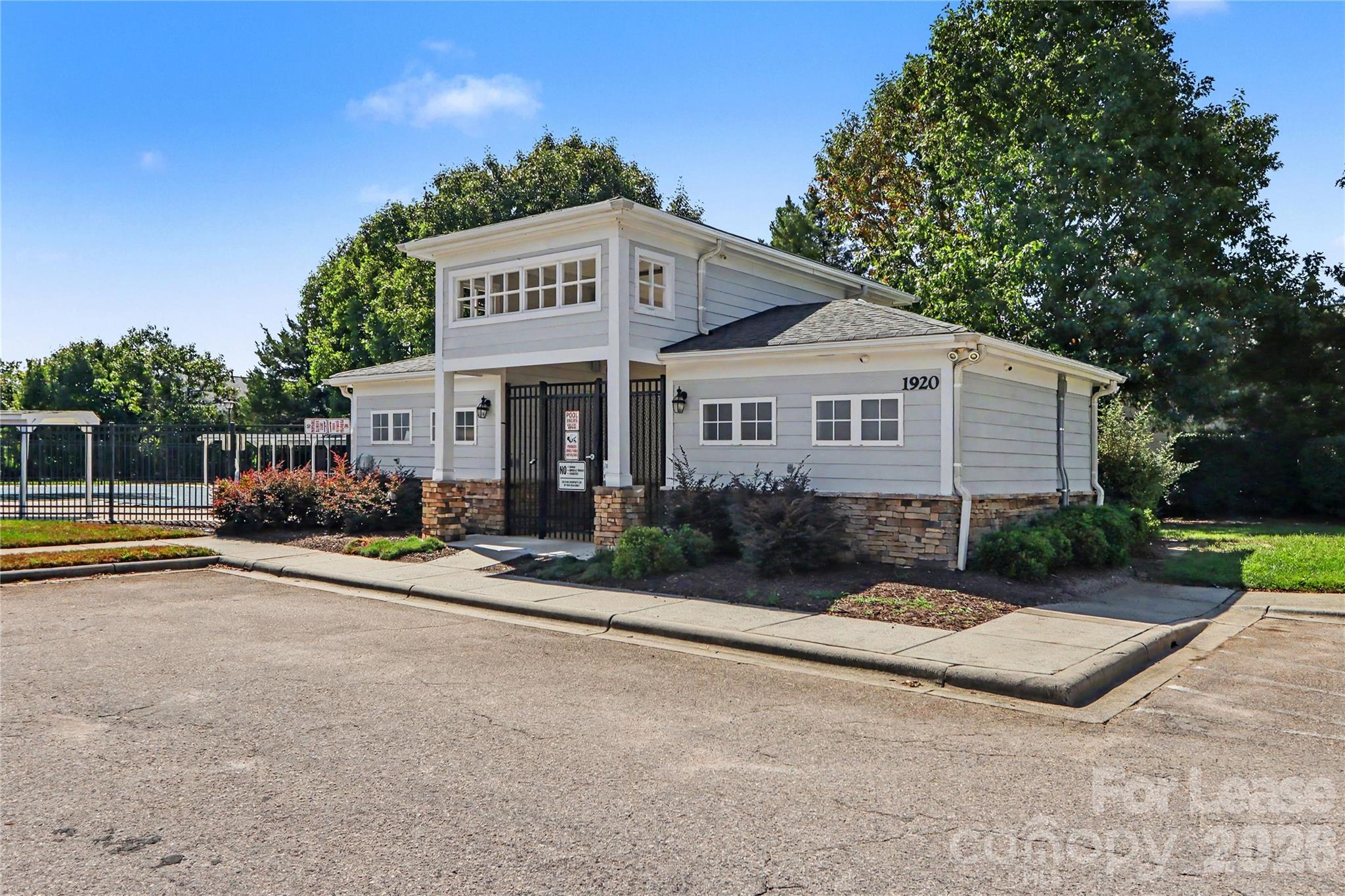 4423604 Property Photo 32