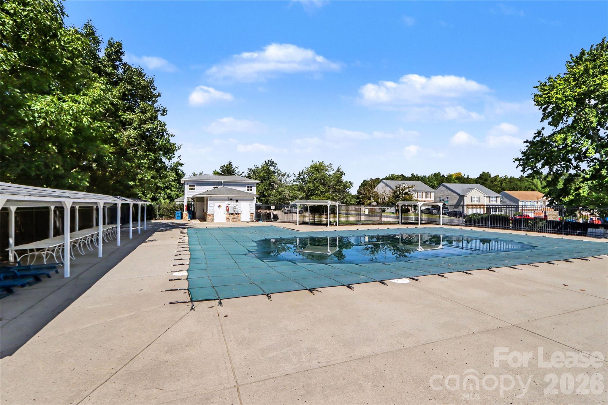 4423604 Property Photo 35