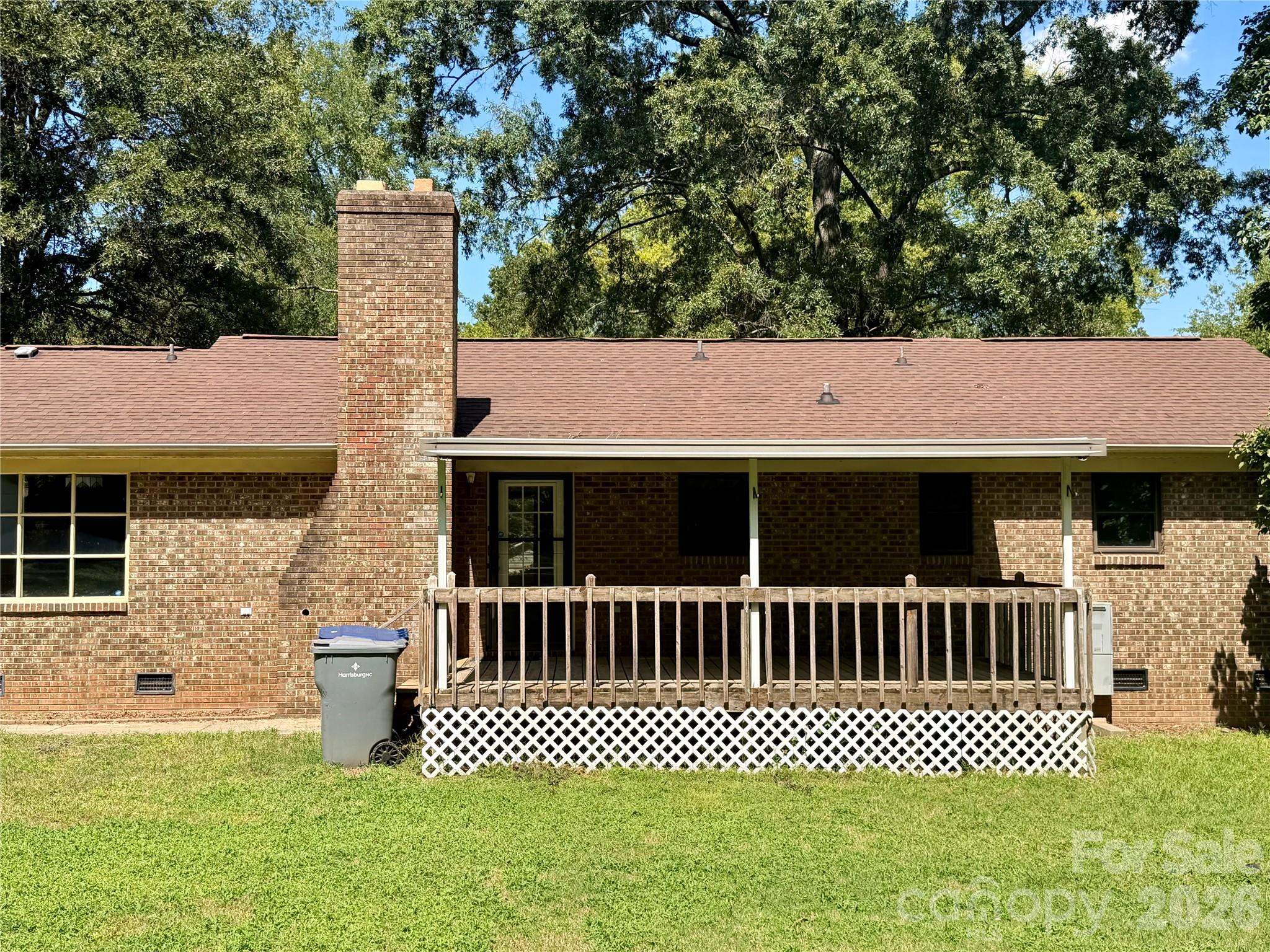 304 Plaza Drive Property Photo 3