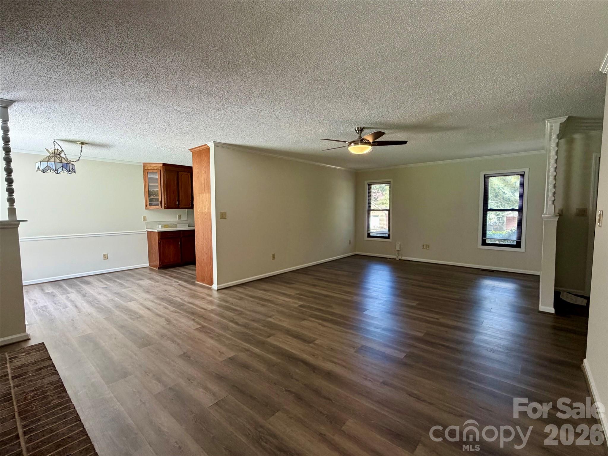 304 Plaza Drive Property Photo 6
