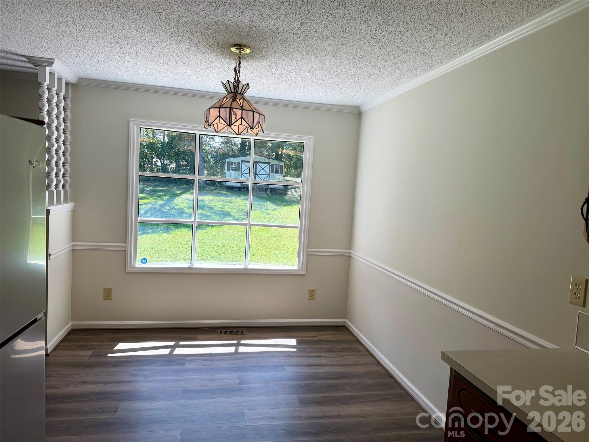 304 Plaza Drive Property Photo 9