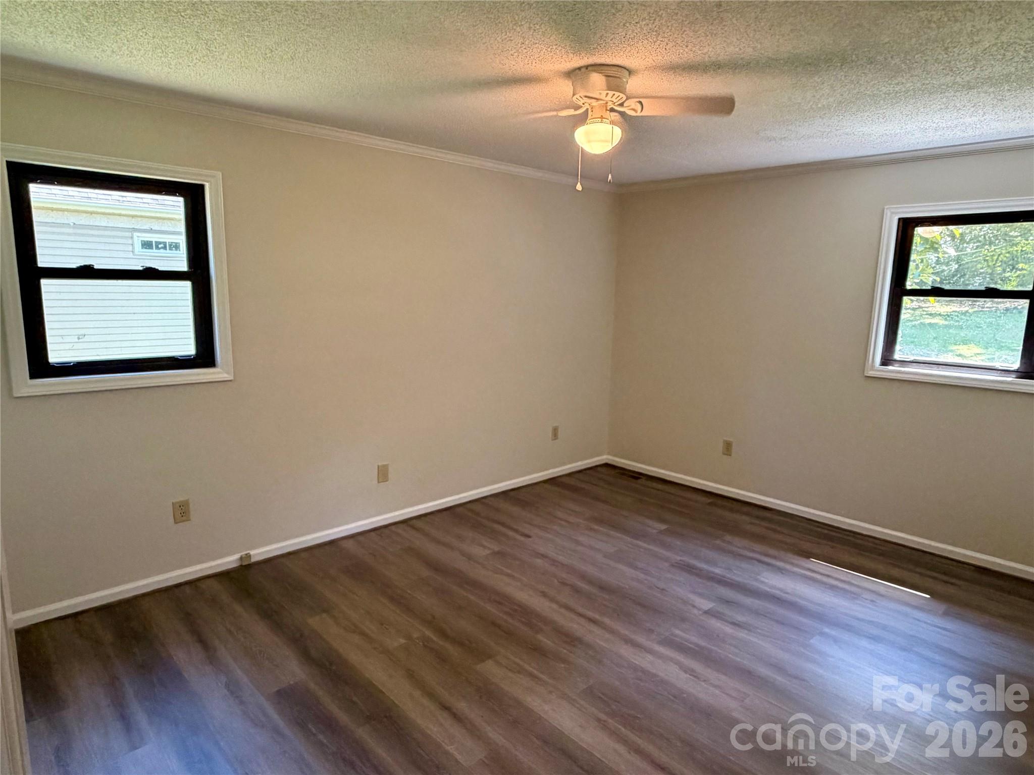 304 Plaza Drive Property Photo 10