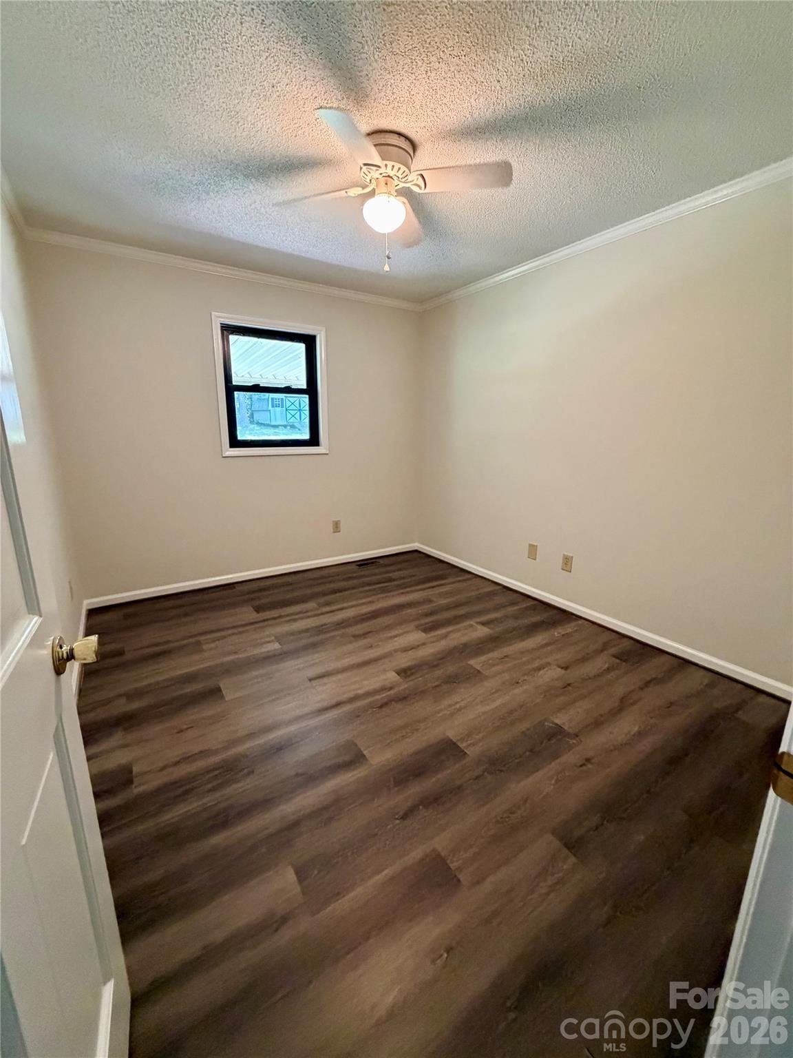 304 Plaza Drive Property Photo 14
