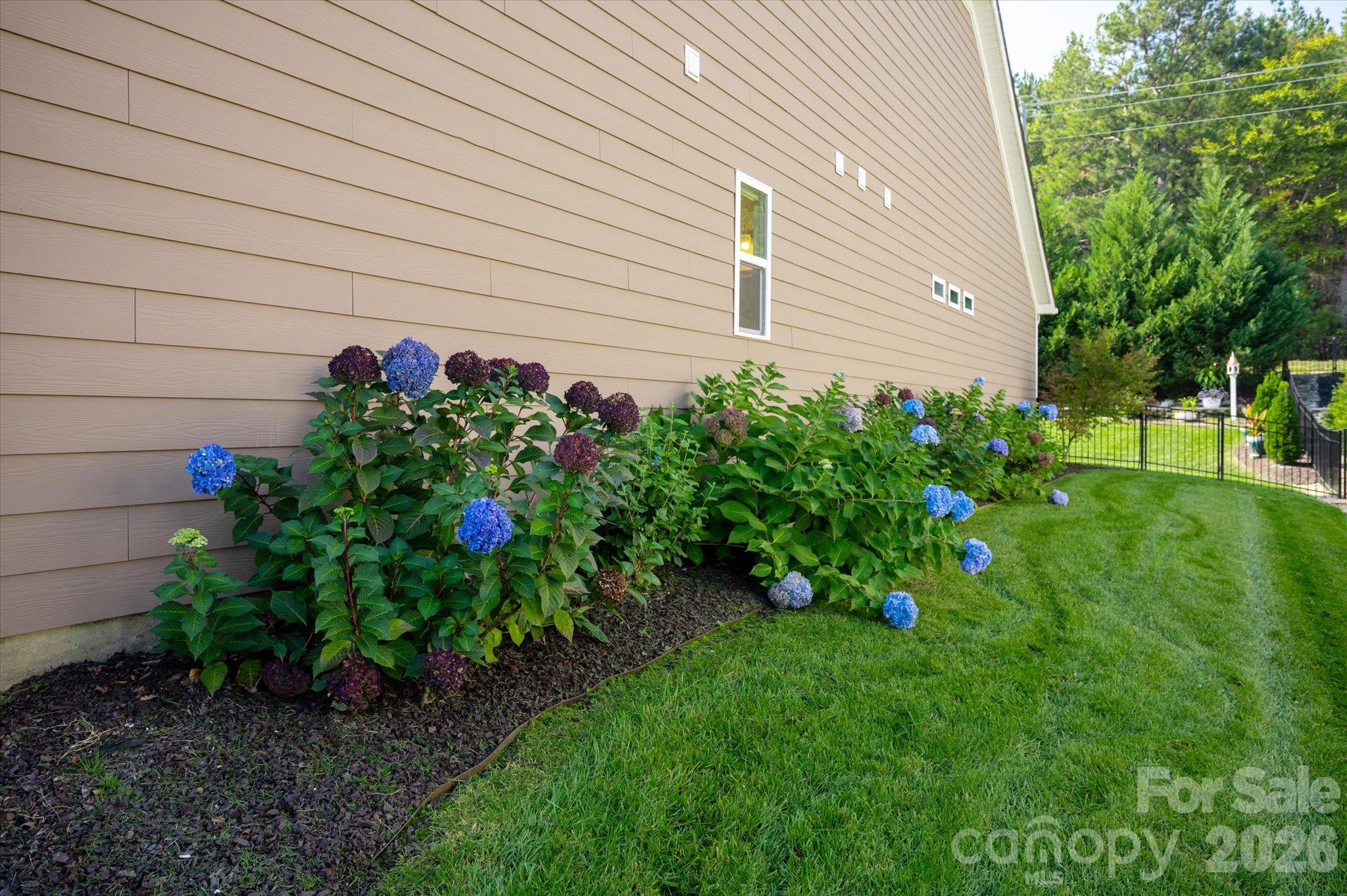 7051 Wyngate Place Property Photo 28